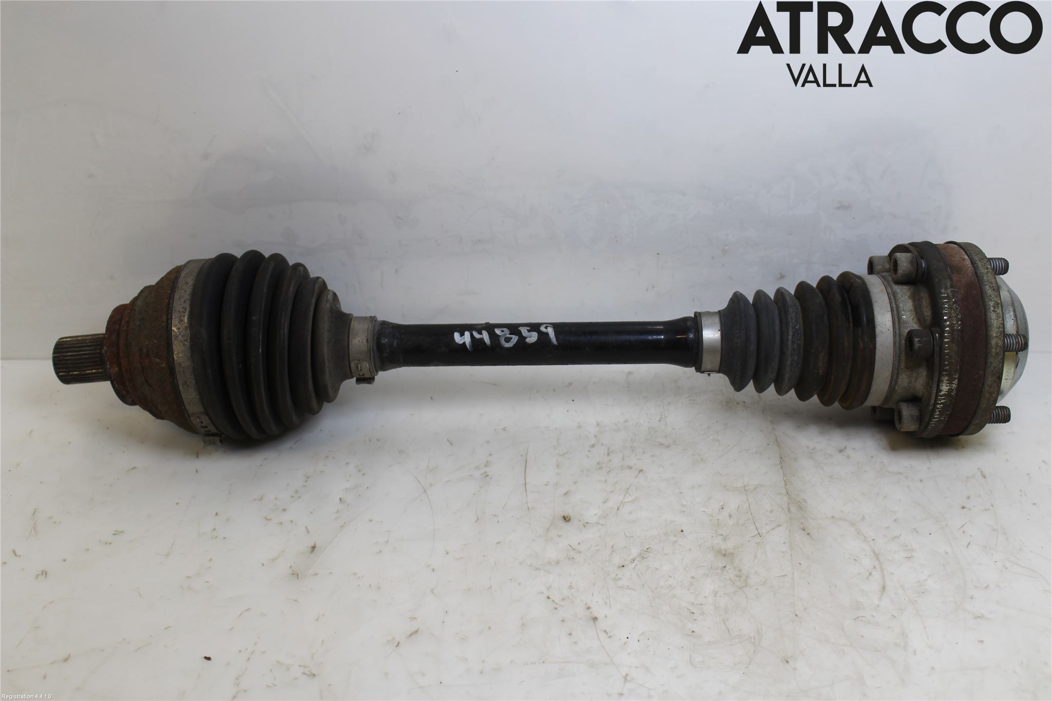 Volkswagen VW PASSAT 15-19 Drivaksel Foran Kompl Venstre