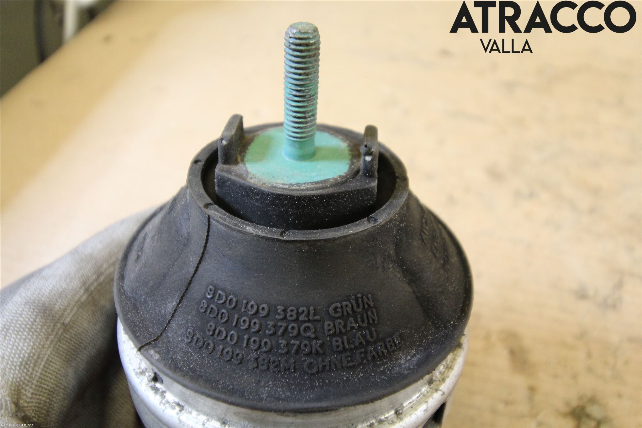 Volkswagen VW PASSAT 97-00 Motor Feste Gummi