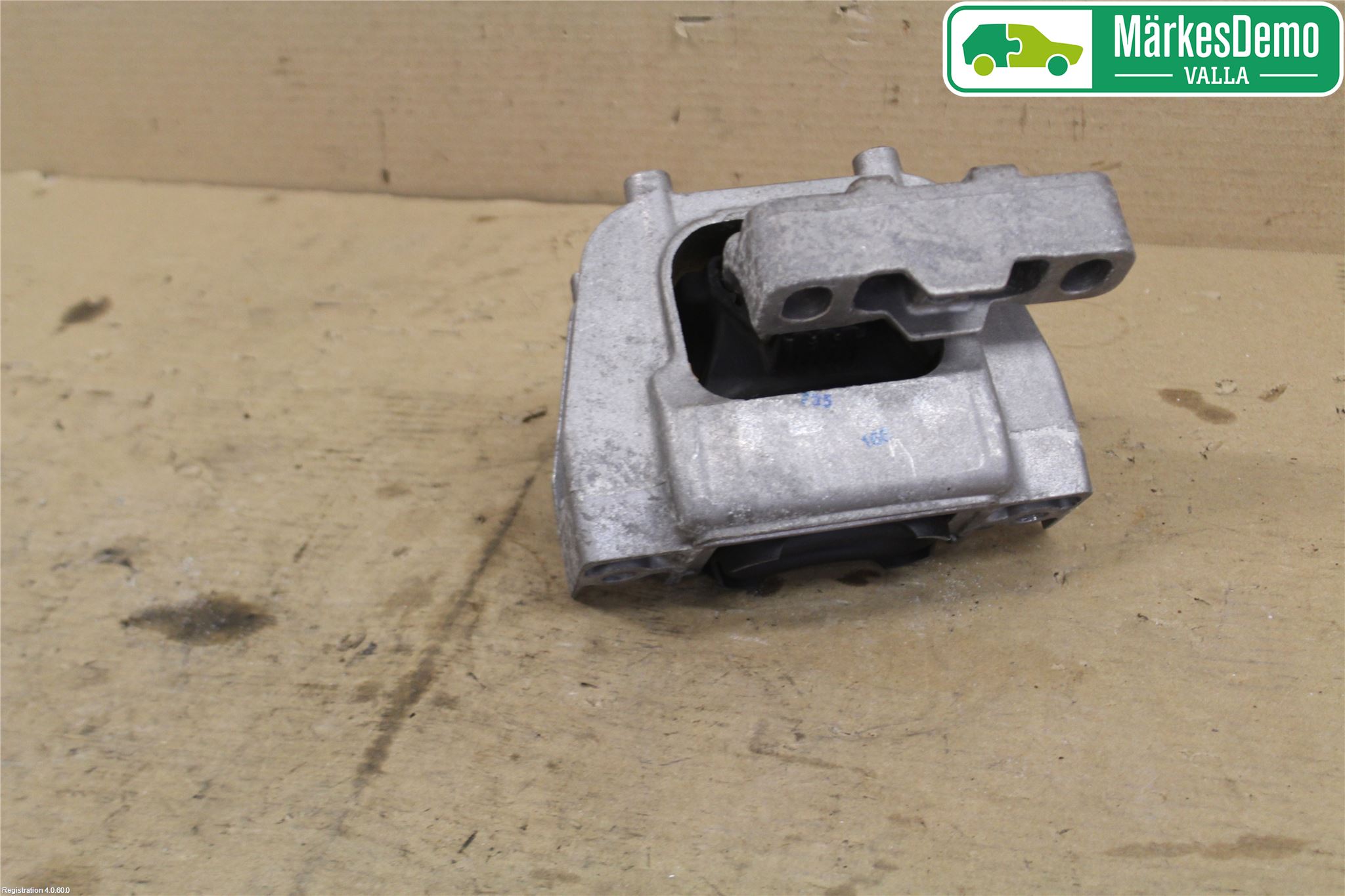 Volkswagen VW GOLF / E-GOLF VII 13-20 Motor Feste Stål-Alu