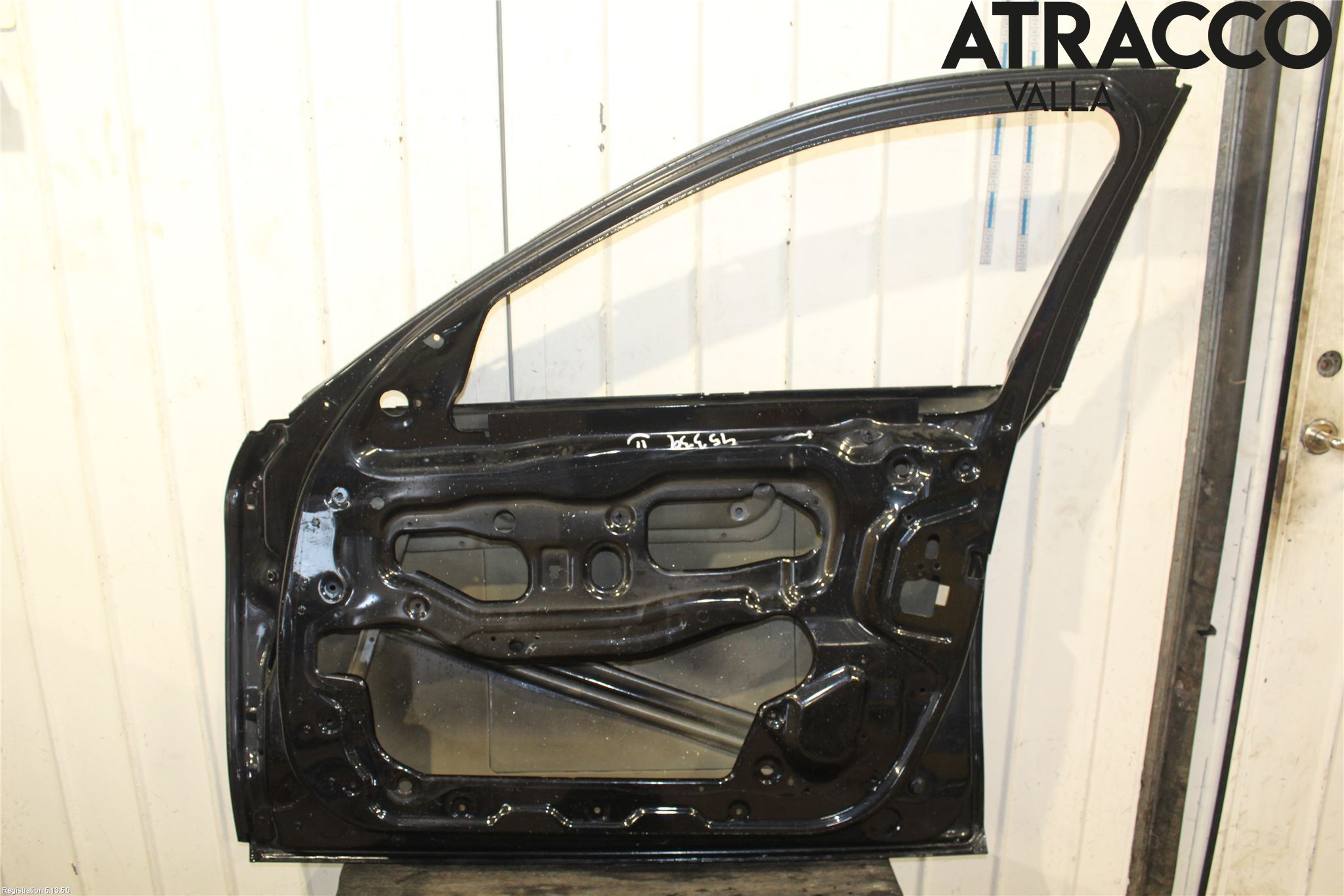 BMW 5 F10/F11/F18 09-17 Dør 4D Foran Høyre