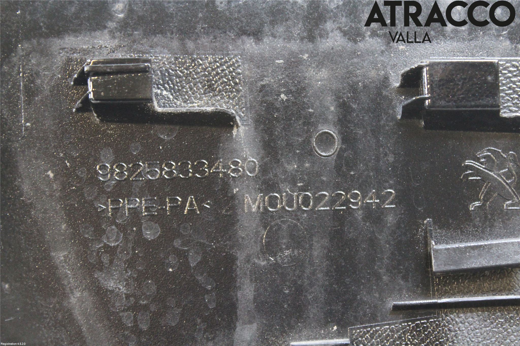 Peugeot 2008/E-2008 20- Drivstoff Tankluke