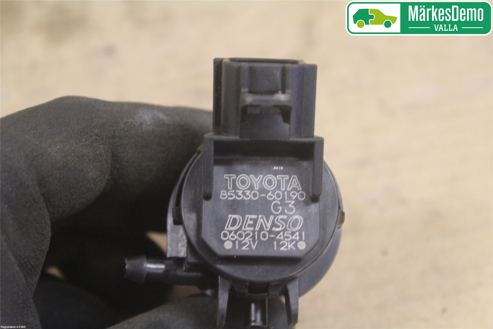 Lexus IS 220d/250/350 06-13 Spylerpumpe Frontrute
