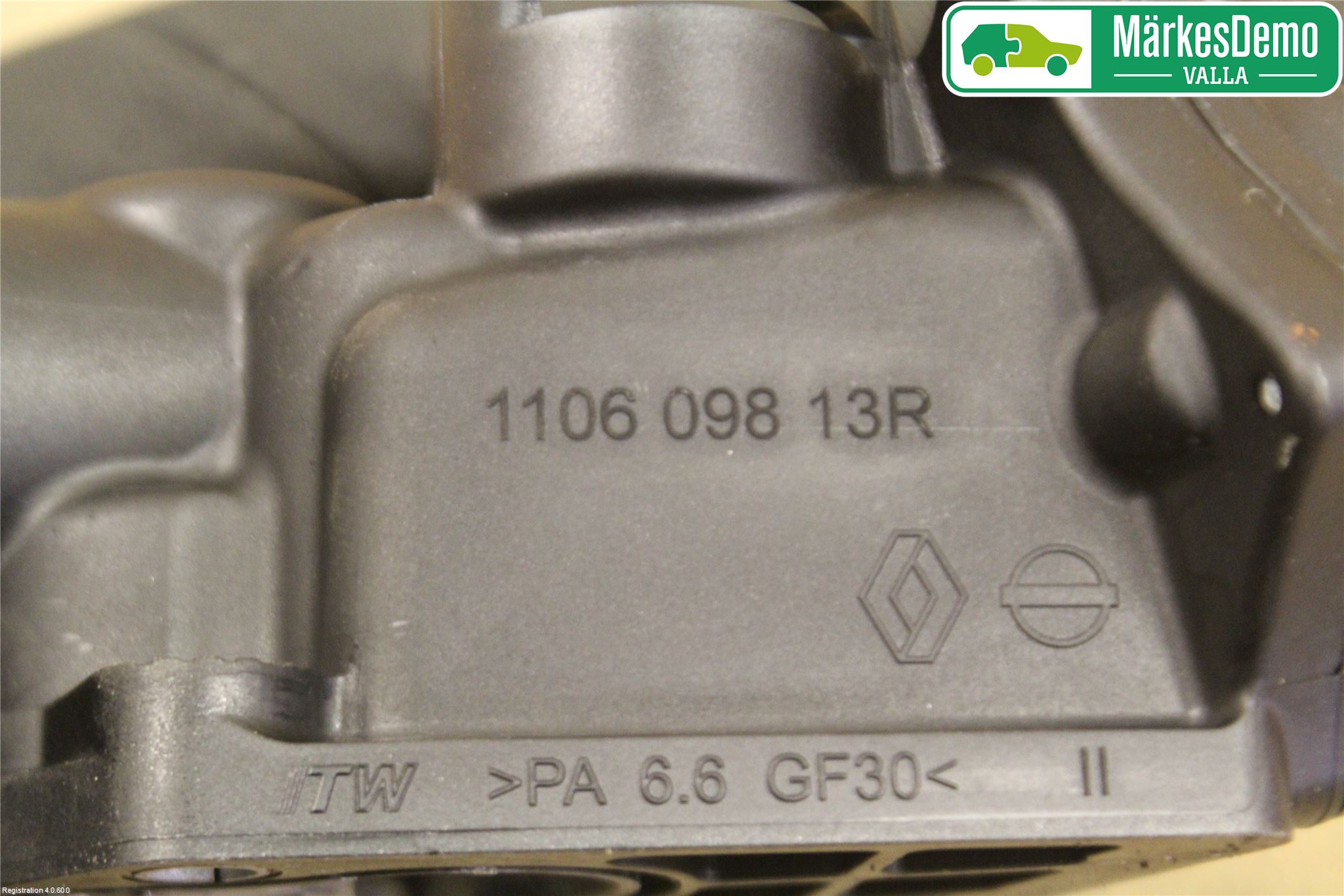 Renault MEGANE III 09-15 Termostathus - Lokk