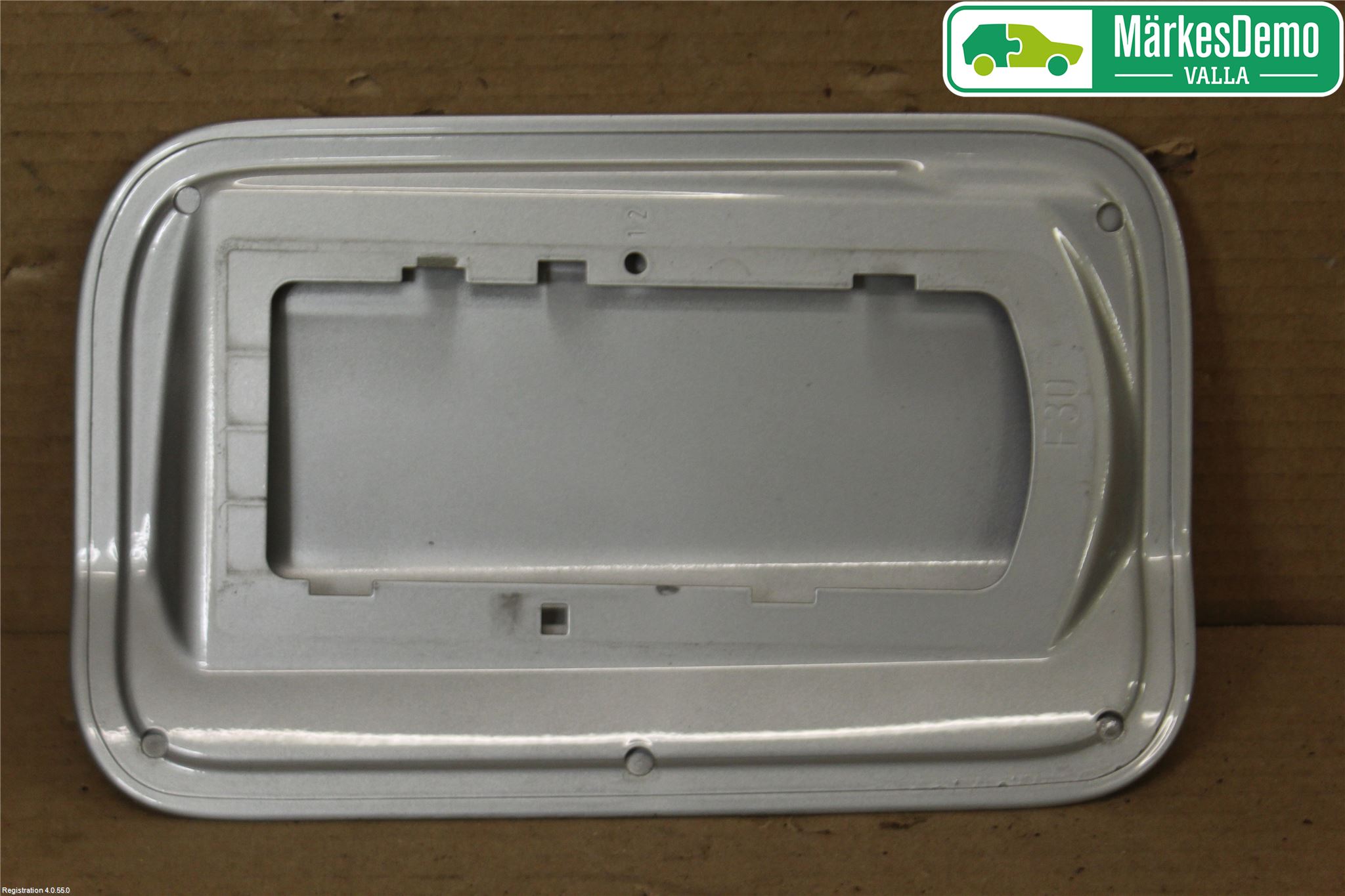 BMW 3 F30/F31/F80 12-19 Drivstoff Tankluke