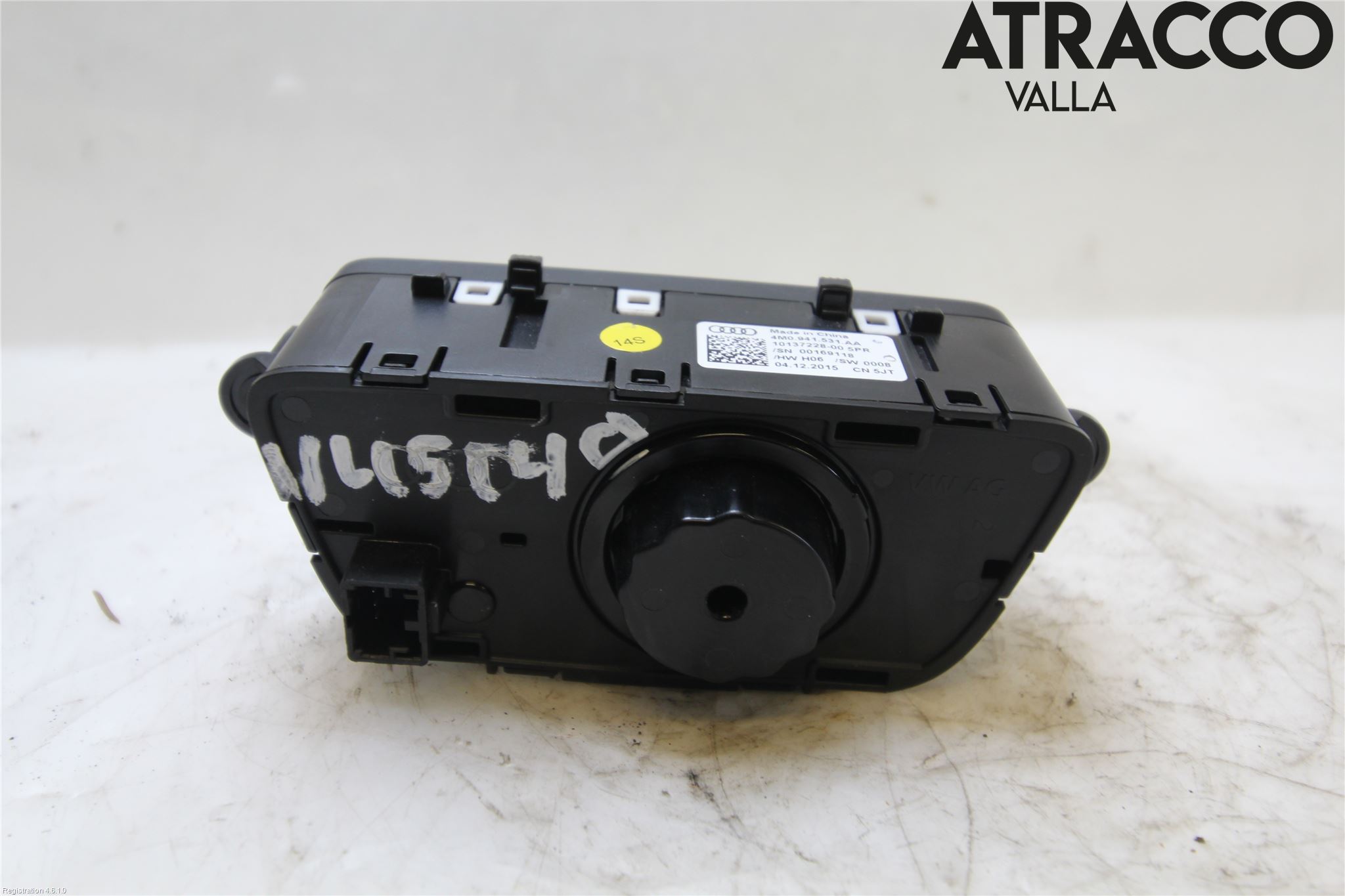 Audi A4/S4 B9 16-19 Bryter Hovedlys
