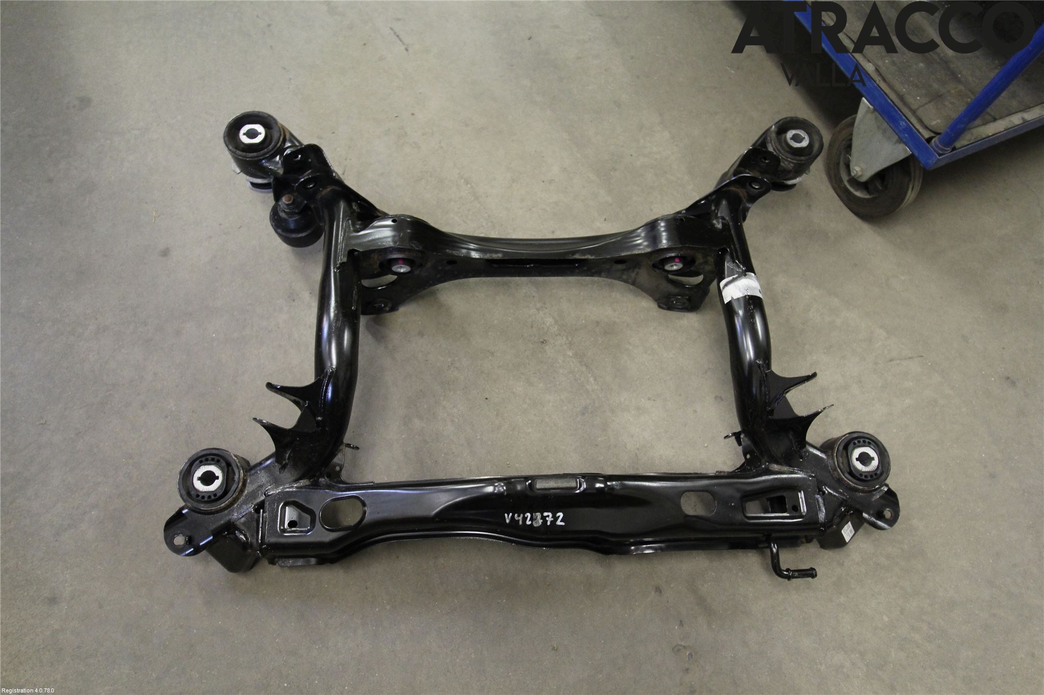 Audi A4/S4 B9 16-19 Bakaksel Feste Travers-Ramme