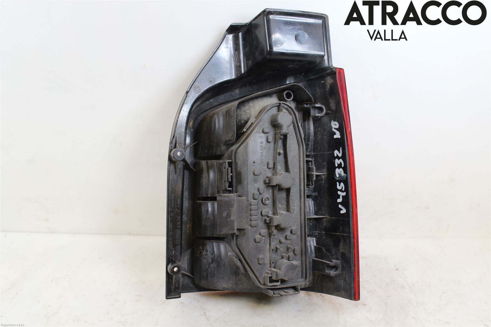 Volkswagen VW TRANSP/CARAVELLE (T5) 04-15 Baklykt Venstre