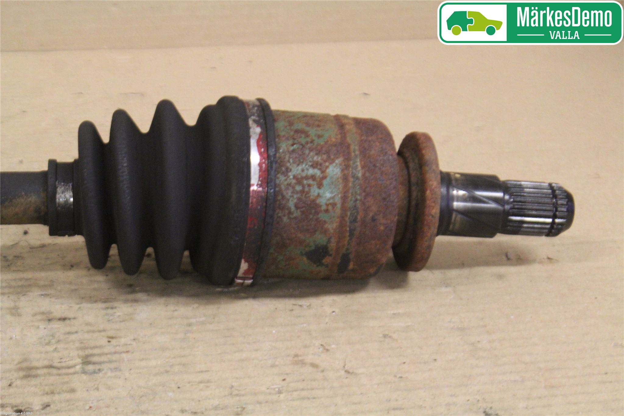 Subaru IMPREZA II  01-02 Drivaksel Bak Kompl Høyre