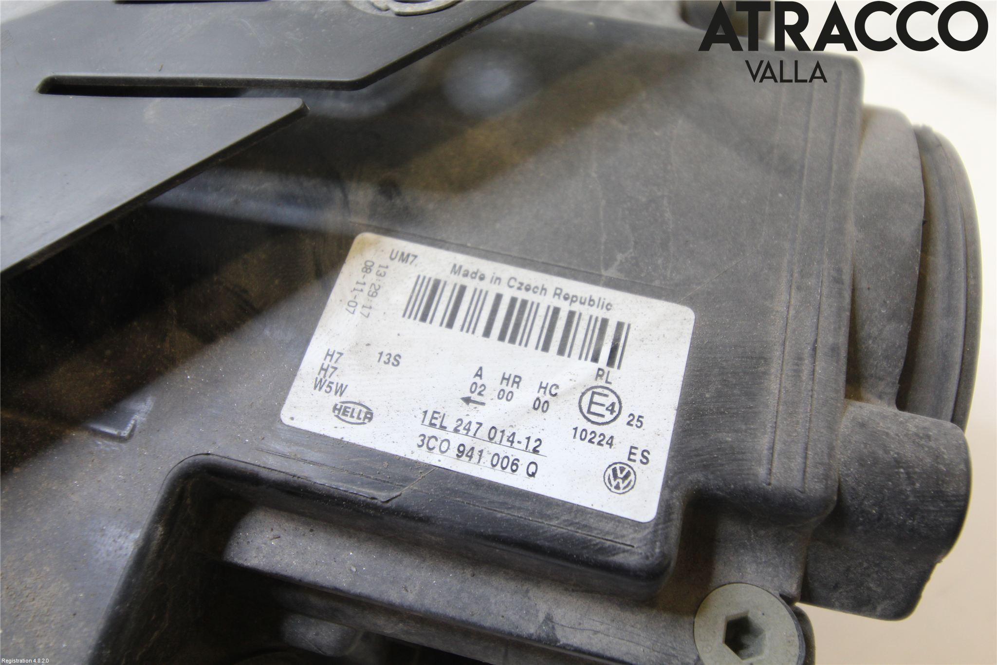 Volkswagen VW PASSAT 05-11 Frontlykt Høyre