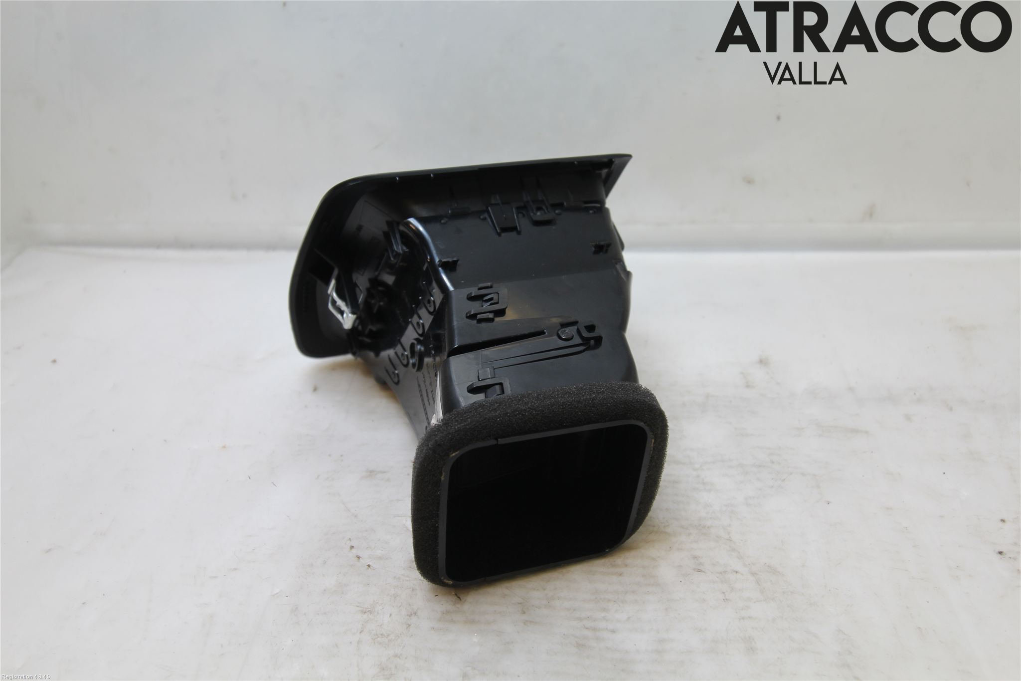 Volvo XC60 18- Dashbord Kanal - Dyse