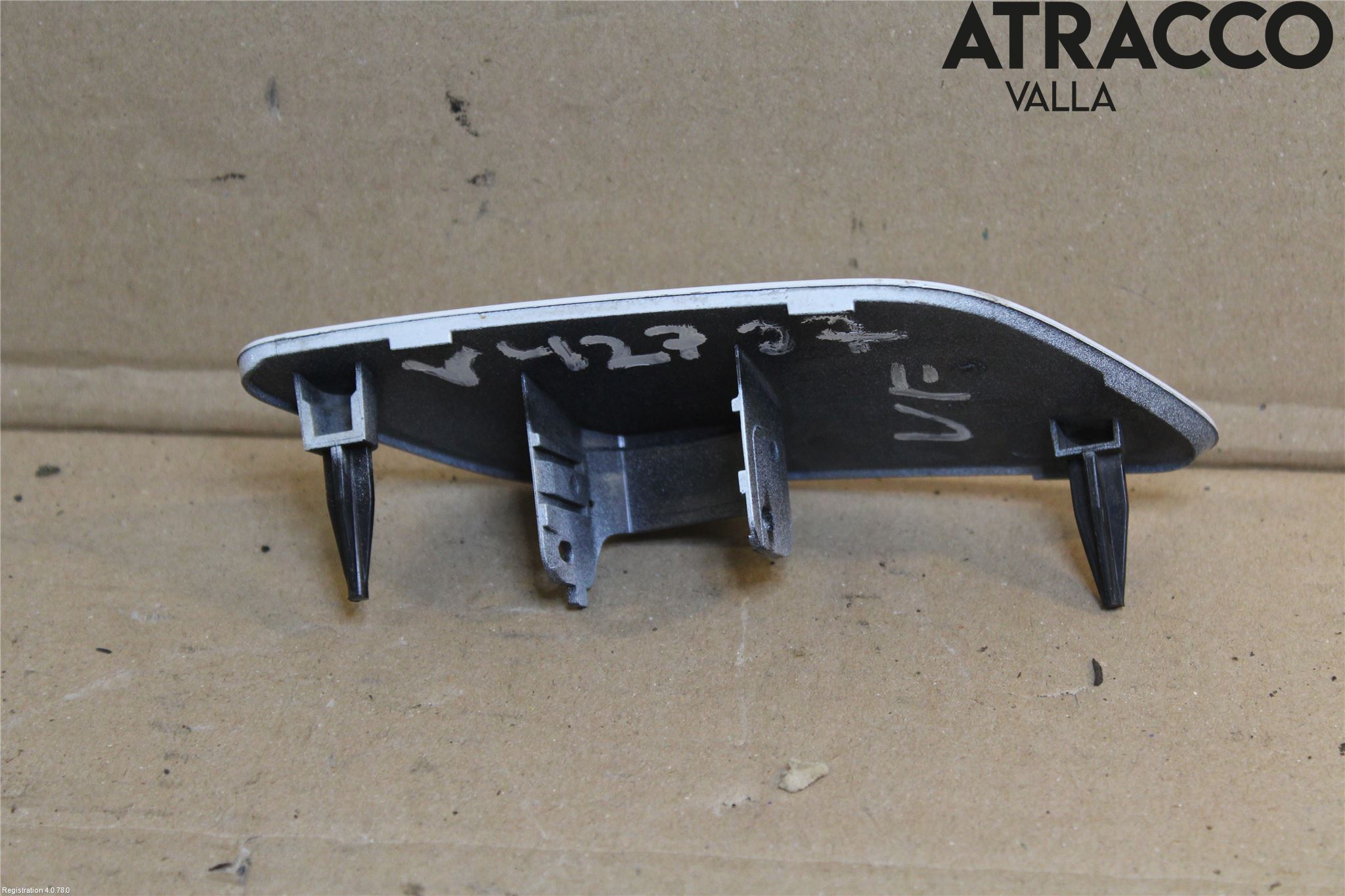 Audi A6 ALLROAD 12-18 Spylerdyse Frontlykter