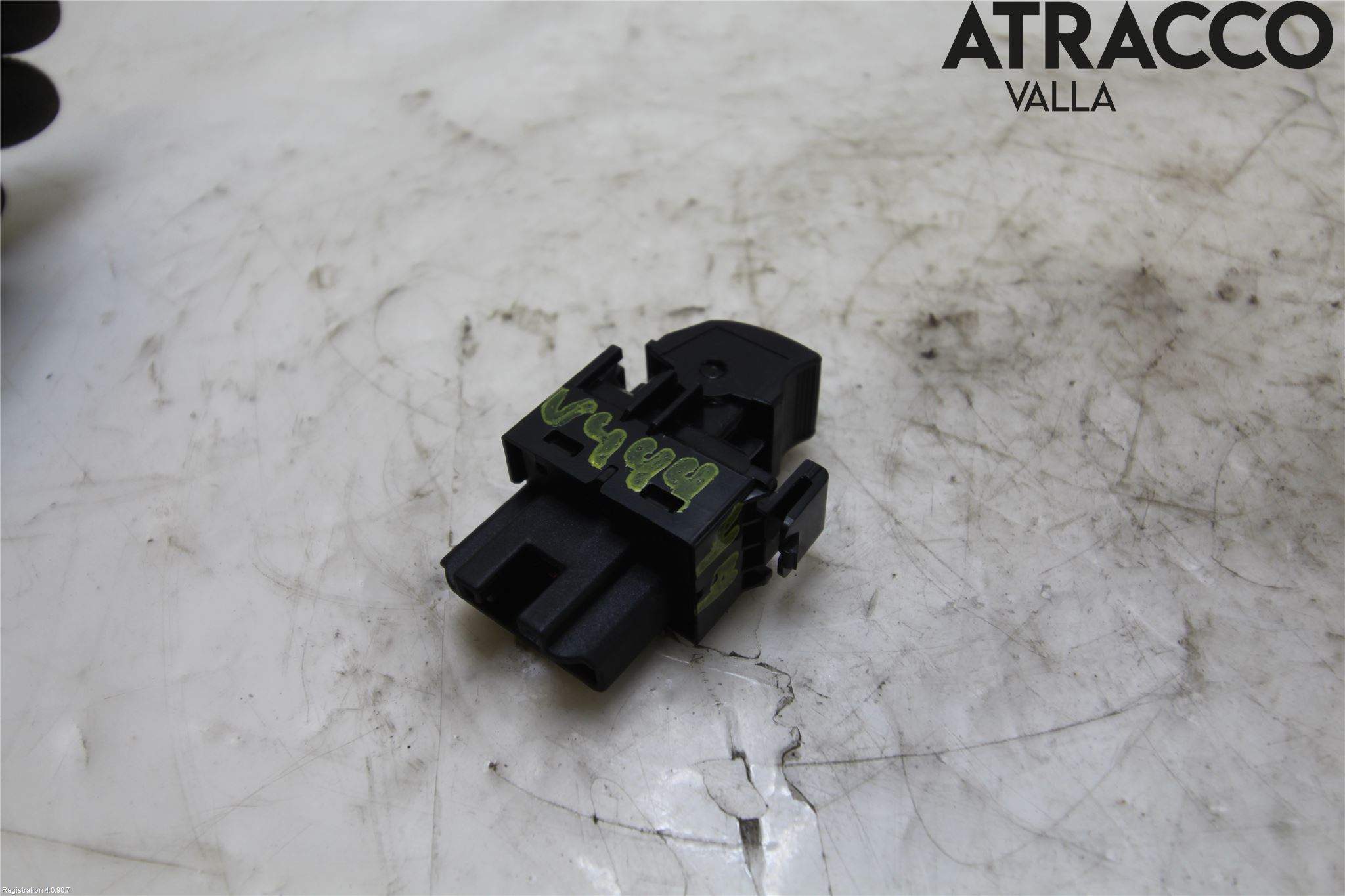 Mitsubishi OUTLANDER 13-21 Bryter Vindusheis