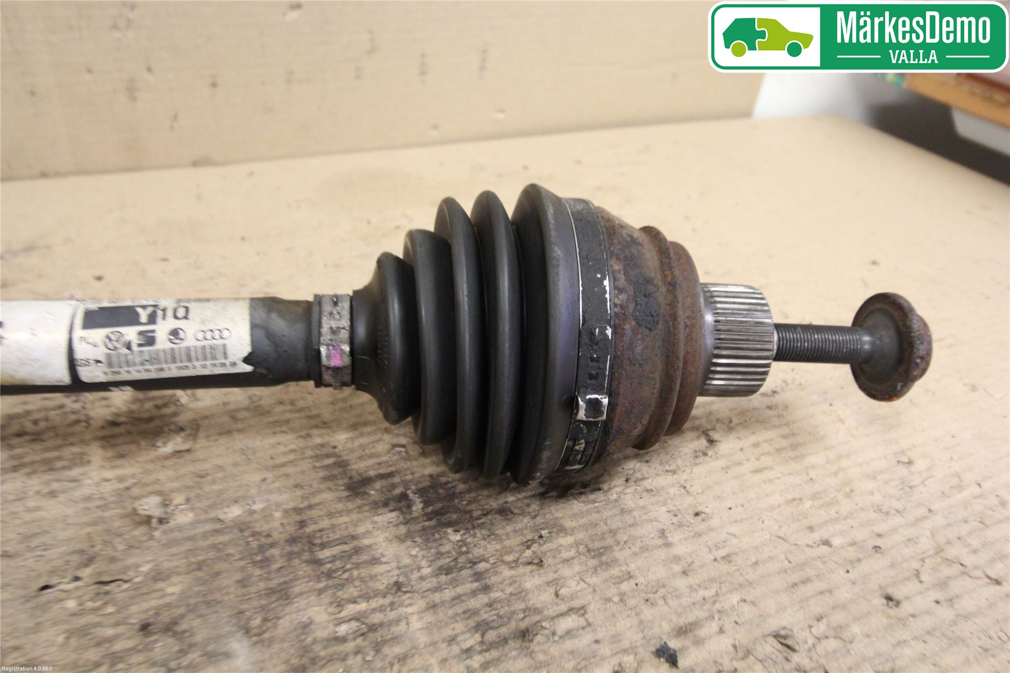 Audi A4/S4 08-11 Drivaksel Foran Kompl Venstre