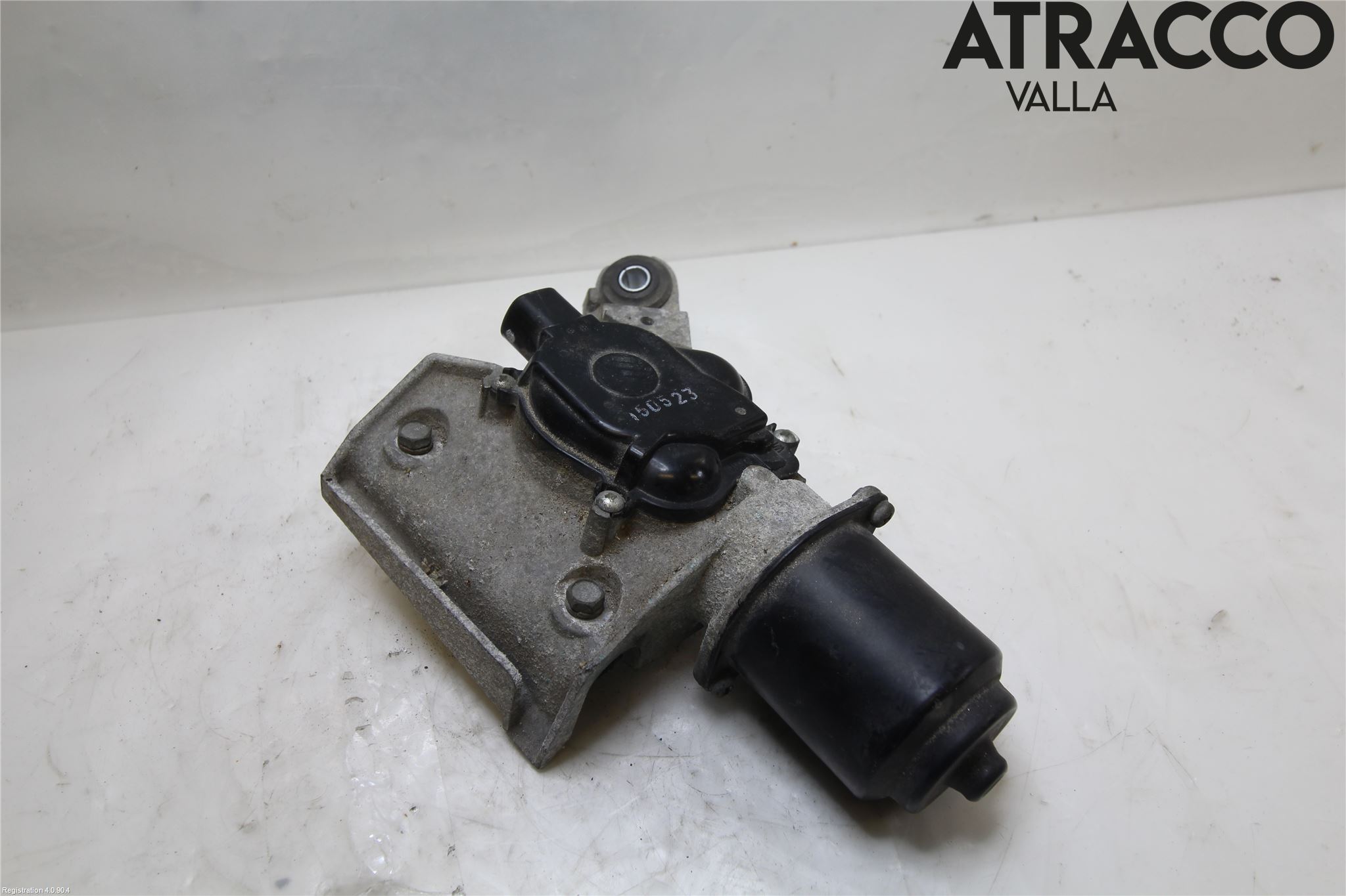 Nissan NAVARA 05-16 Viskermotor Frontrute