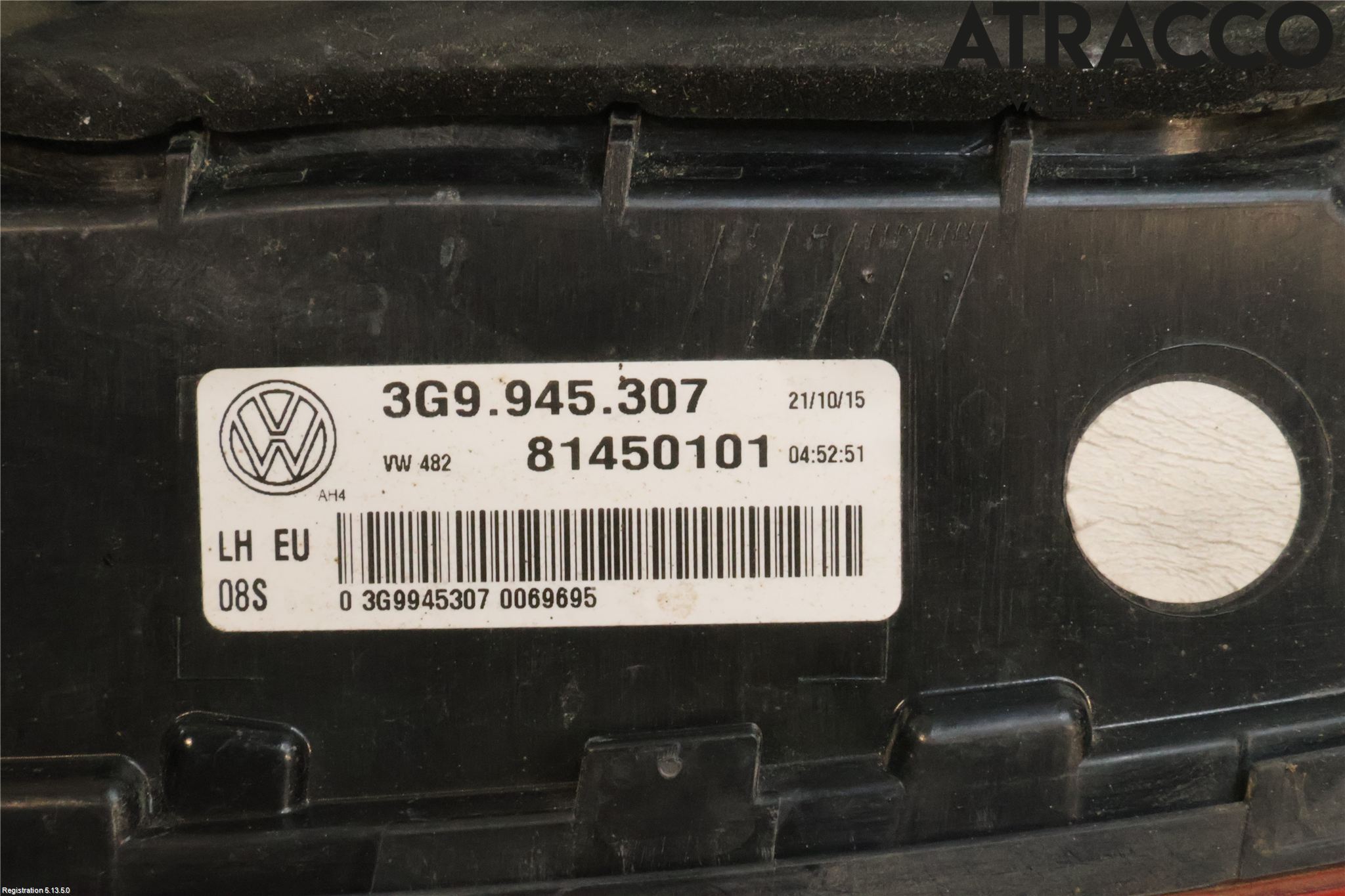 Volkswagen VW PASSAT 15-19 Baklykt Venstre  På Luke(Indre