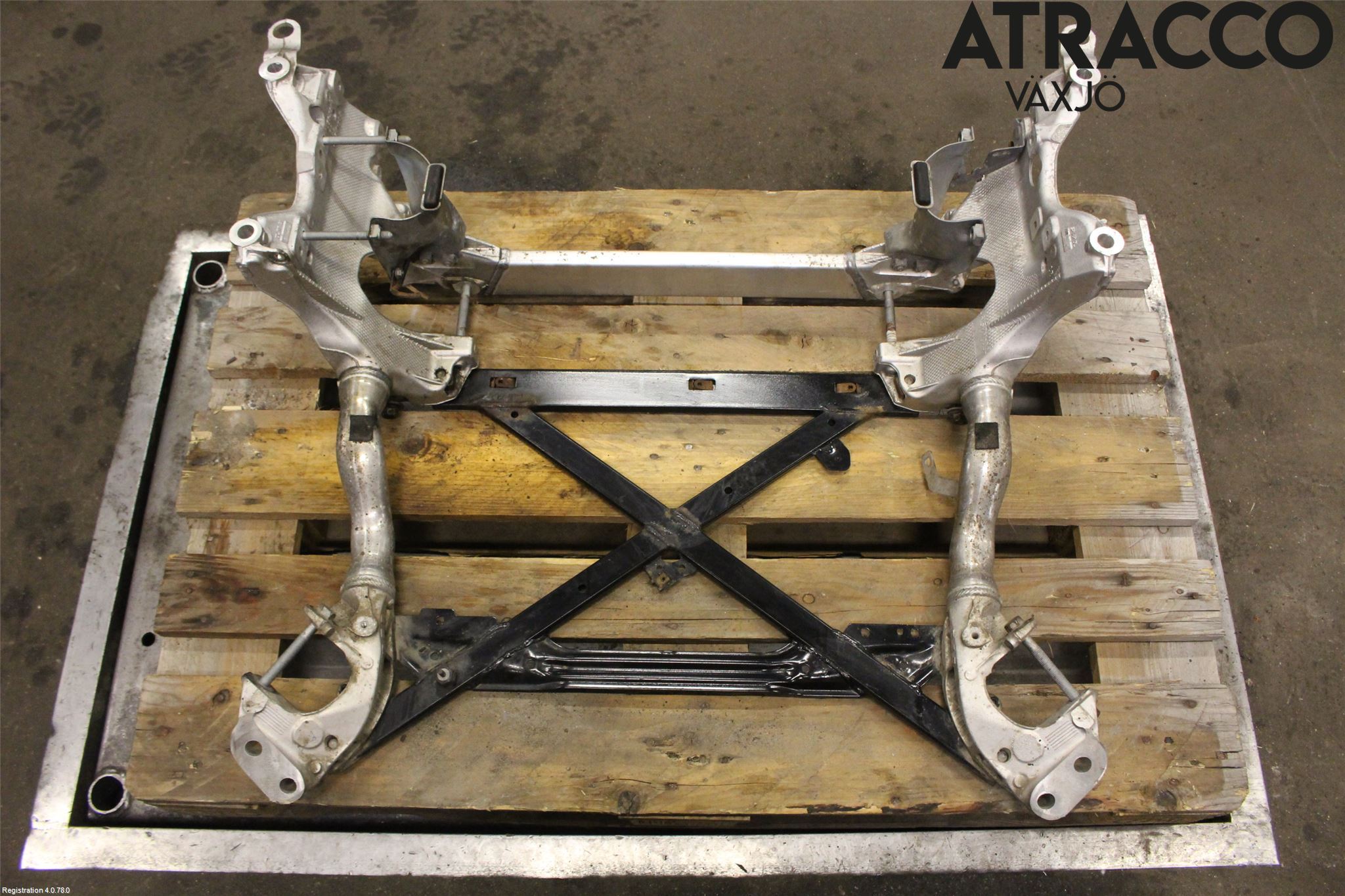 Audi A4/S4 08-11 Forstillingsbjelke(Tvergående)
