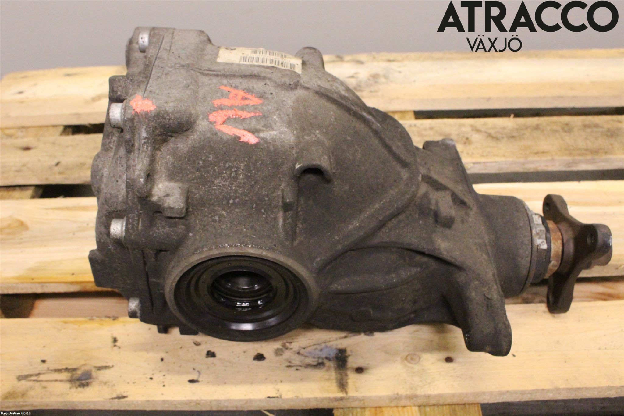 BMW 5 F10/F11/F18 09-17 Bakaksel Kardang Bak -Diff