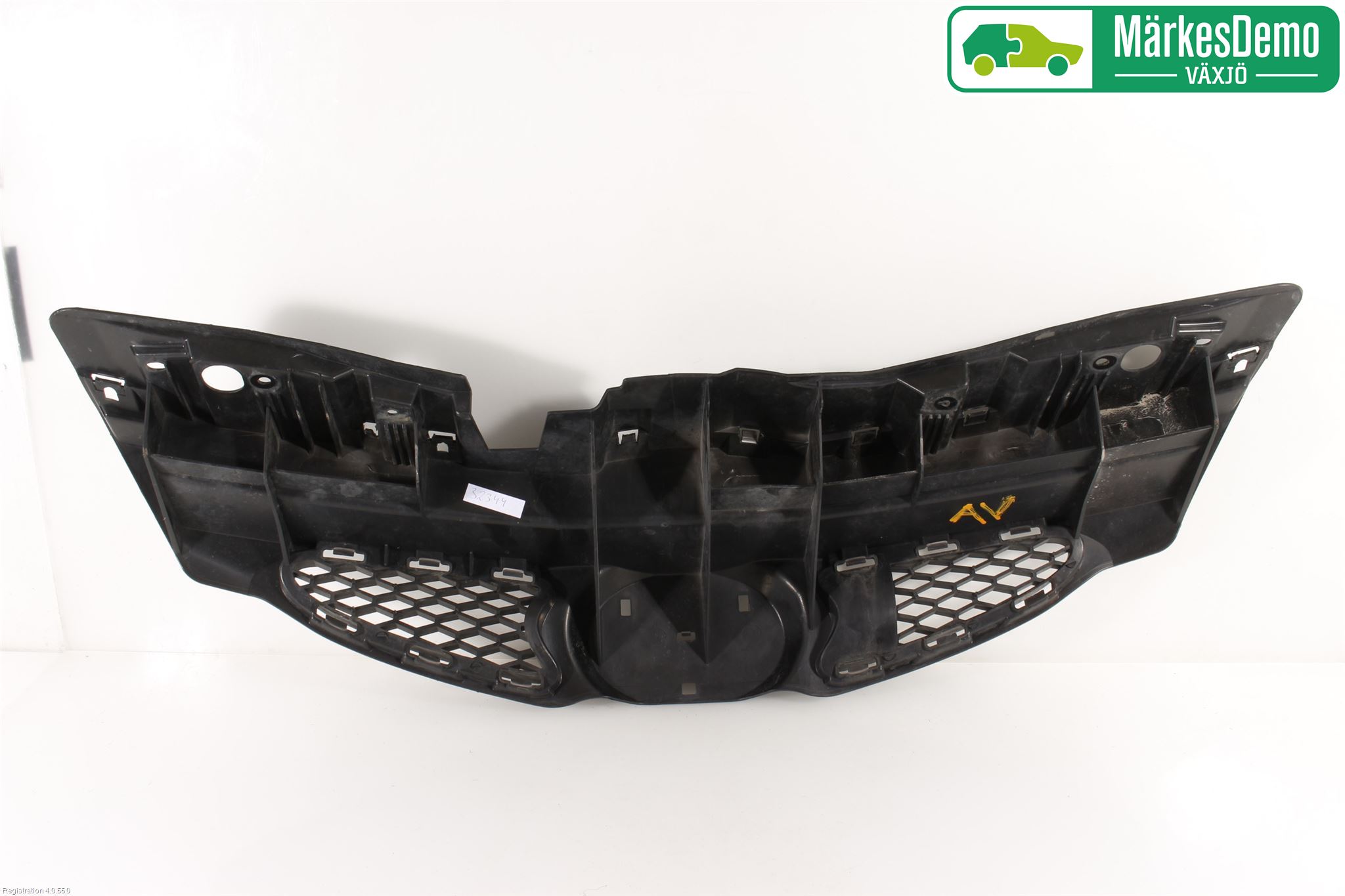 Toyota AYGO 06-14 Grill Komplett