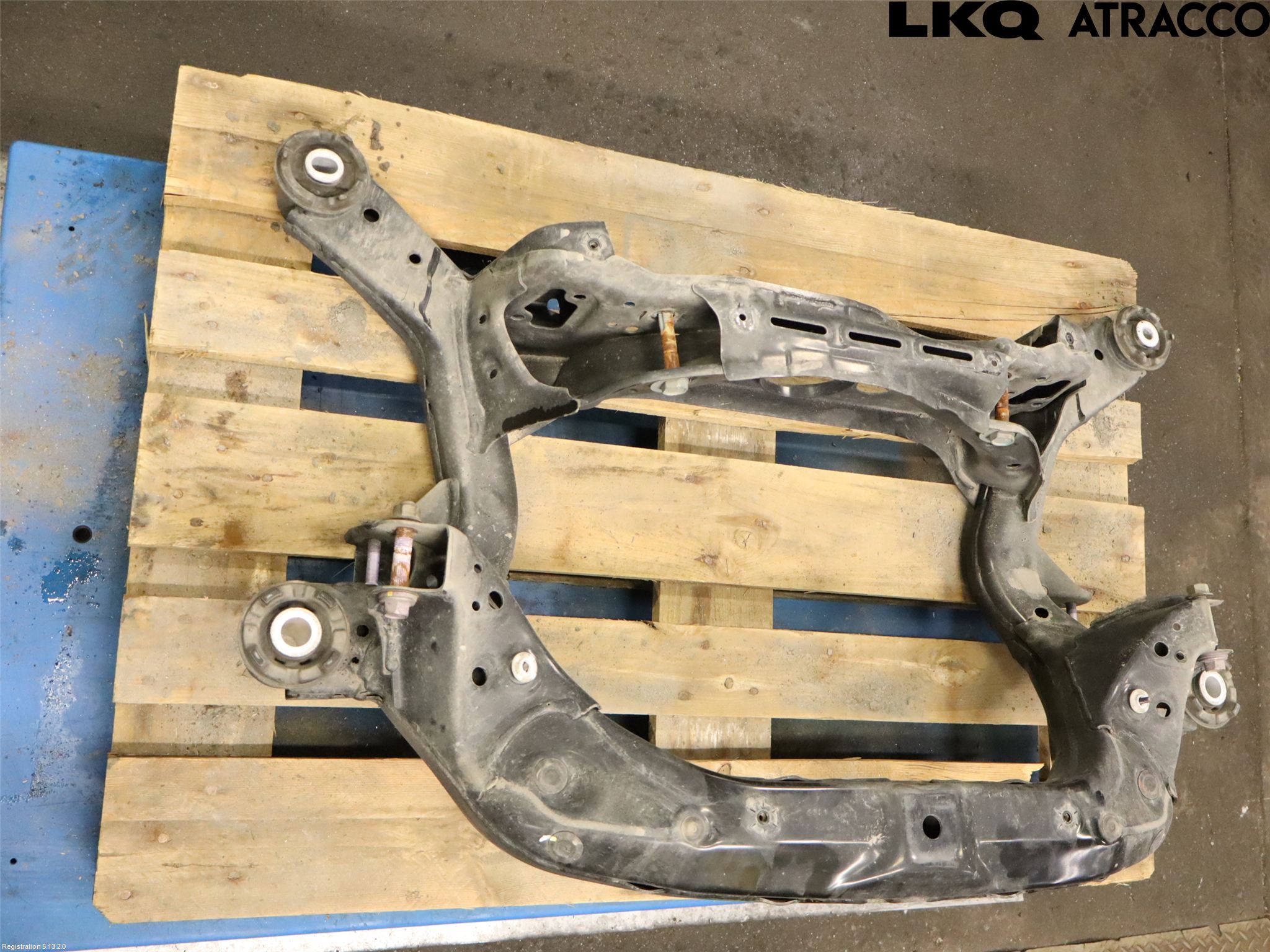 Toyota bZ4X EA10 22- Bakaksel Feste Travers-Ramme