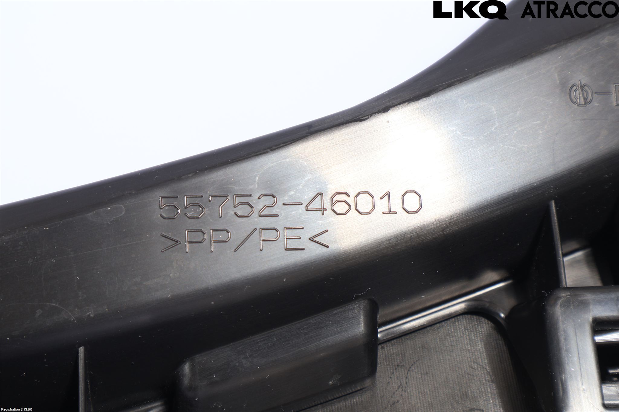 Lexus RZ 23- Visker Deksel-Grill-Under Frr