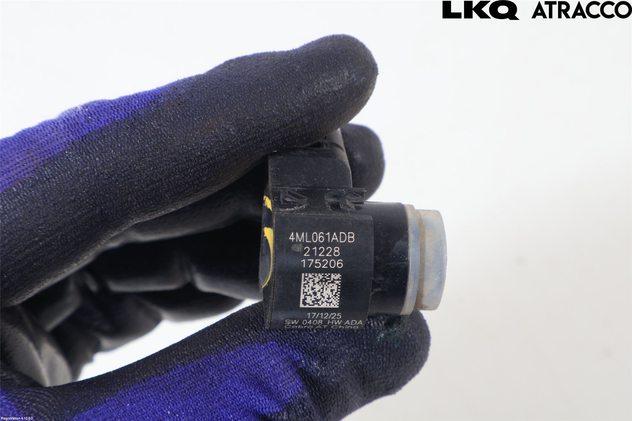 Toyota AURIS 13-19 Sensor Parkering Front