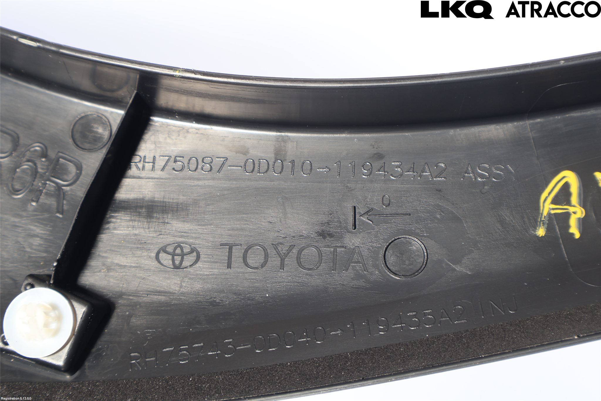 Toyota YARIS CROSS XP21 21- Skjerm Bredder