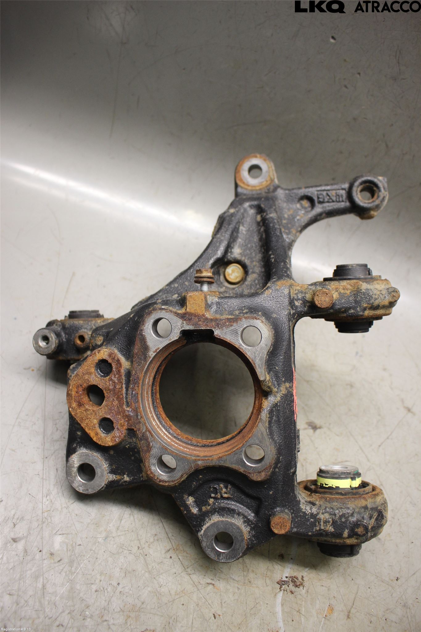Toyota COROLLA CROSS XG10 22- Spindel Hb