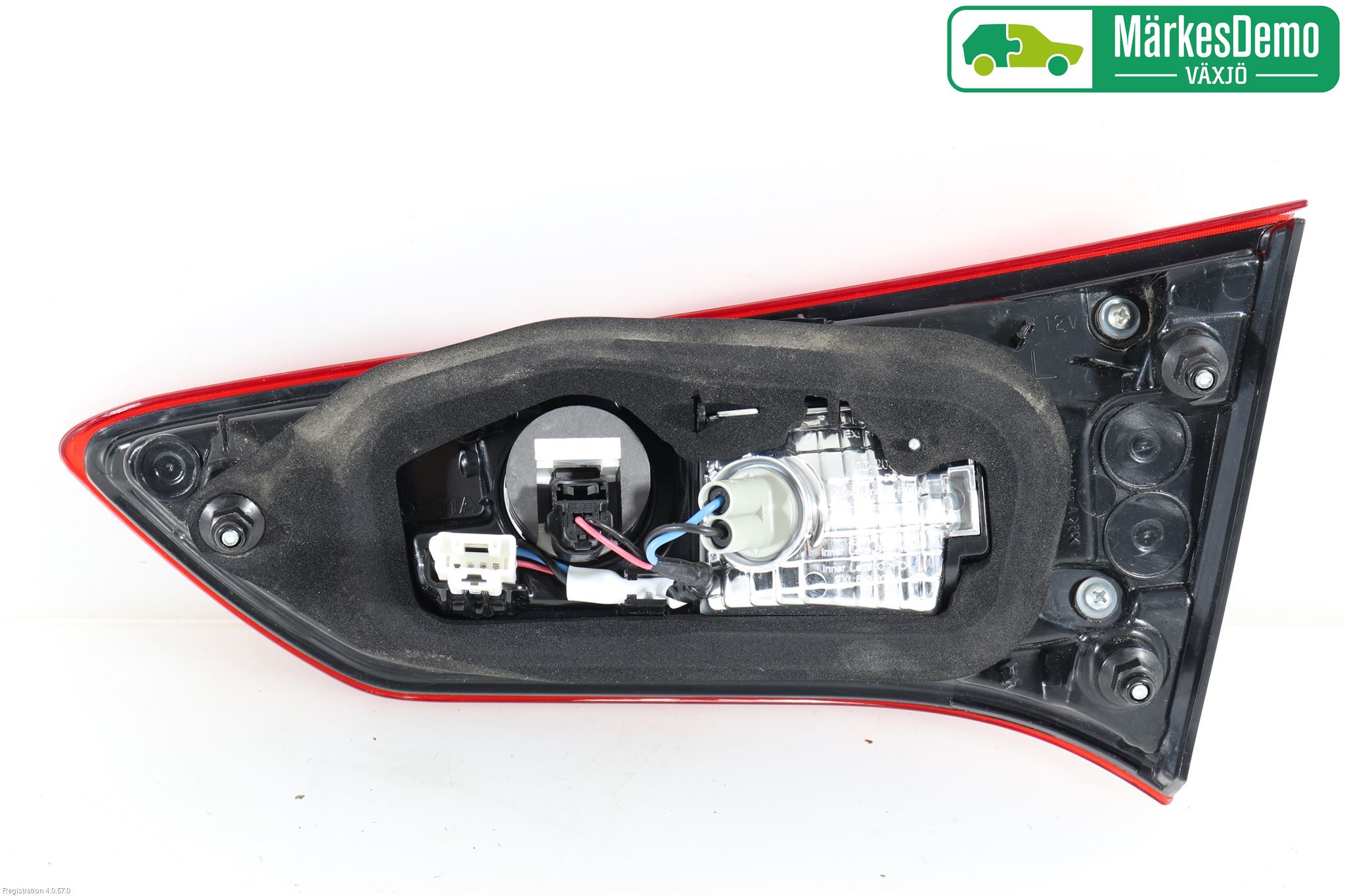 Toyota YARIS XP130 15-20 Baklykt Venstre  På Luke(Indre