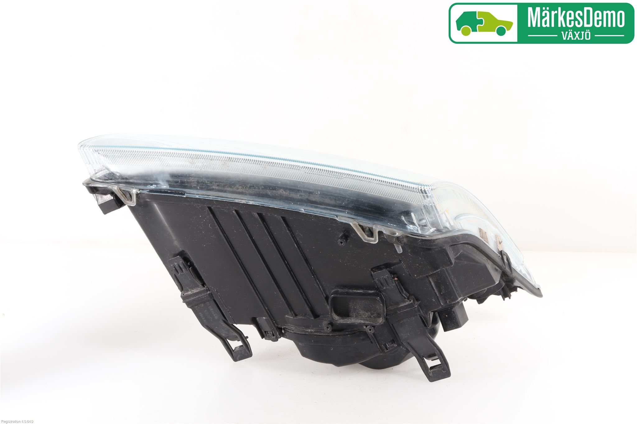 Ford FOCUS     04-07 Frontlykt Venstre