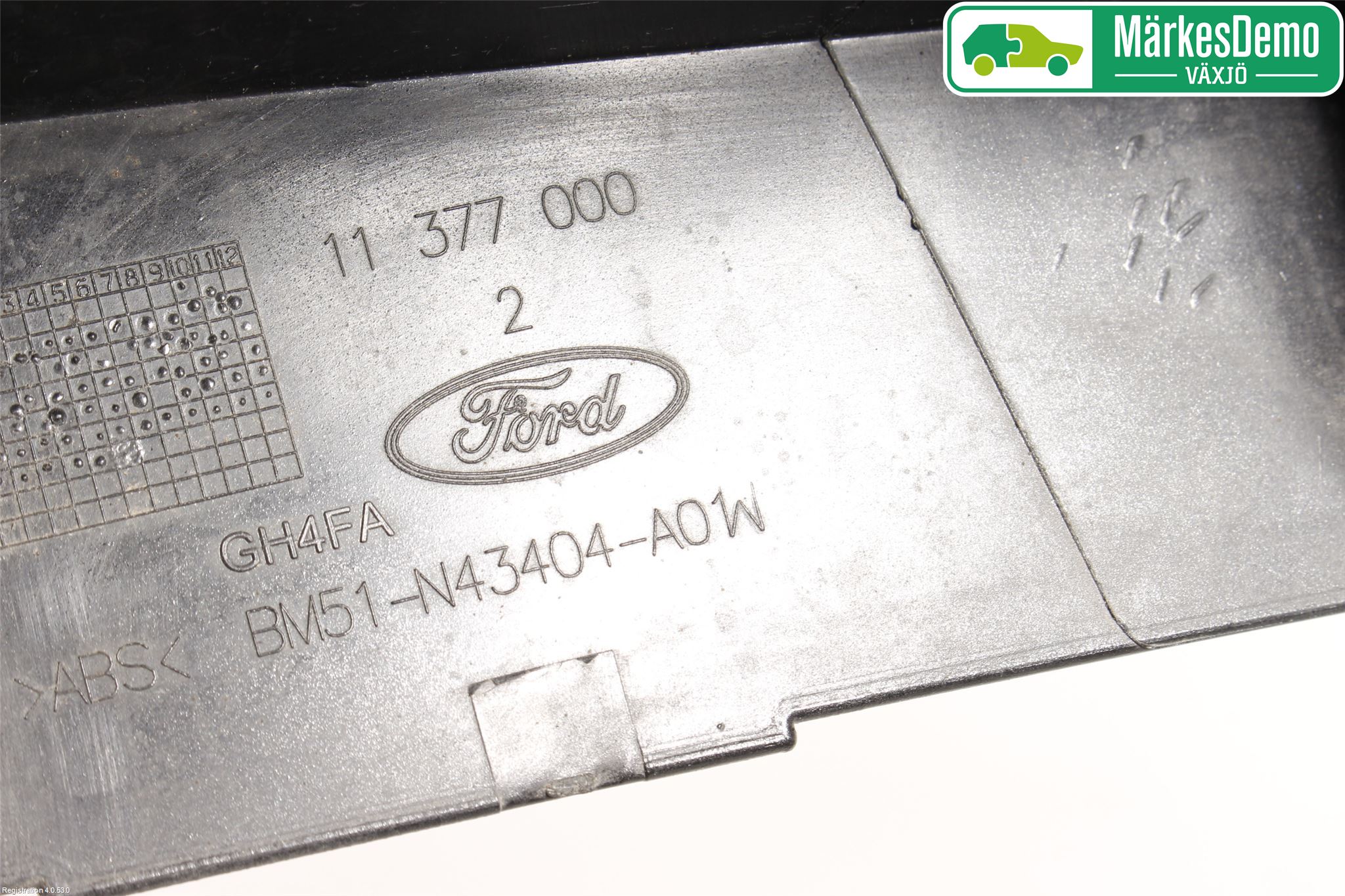 Ford FOCUS 15-18 Refleksplate - Skiltplate