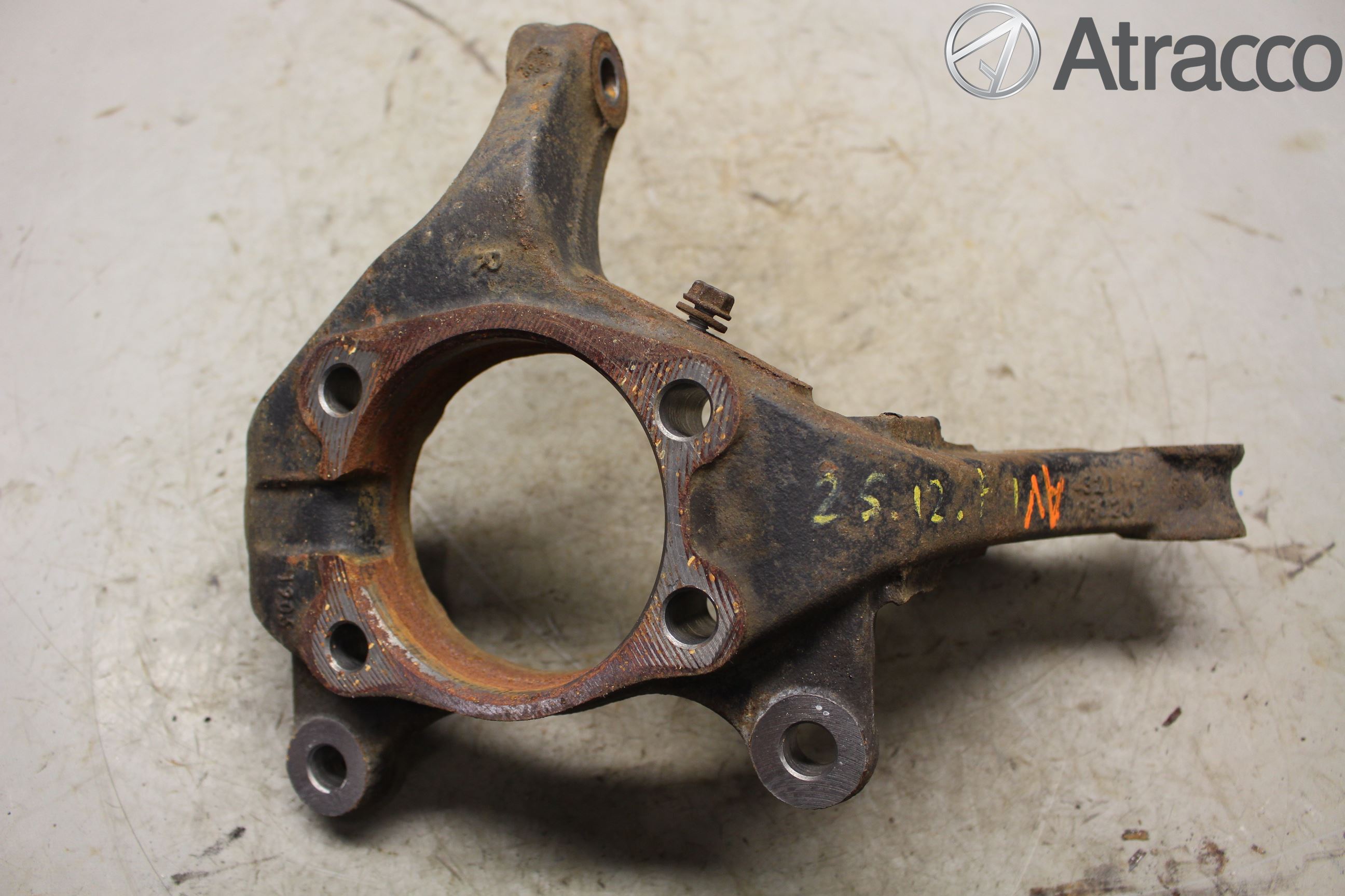 Toyota VERSO 09-18 Spindel Hf