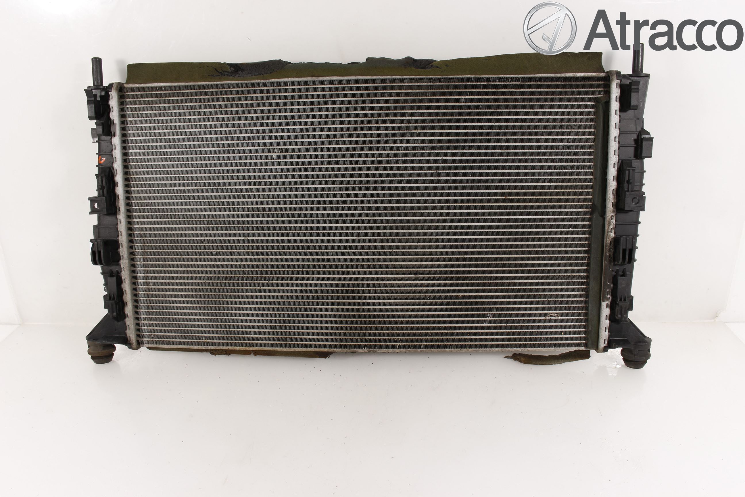 Ford FOCUS     04-07 Radiator Manuell