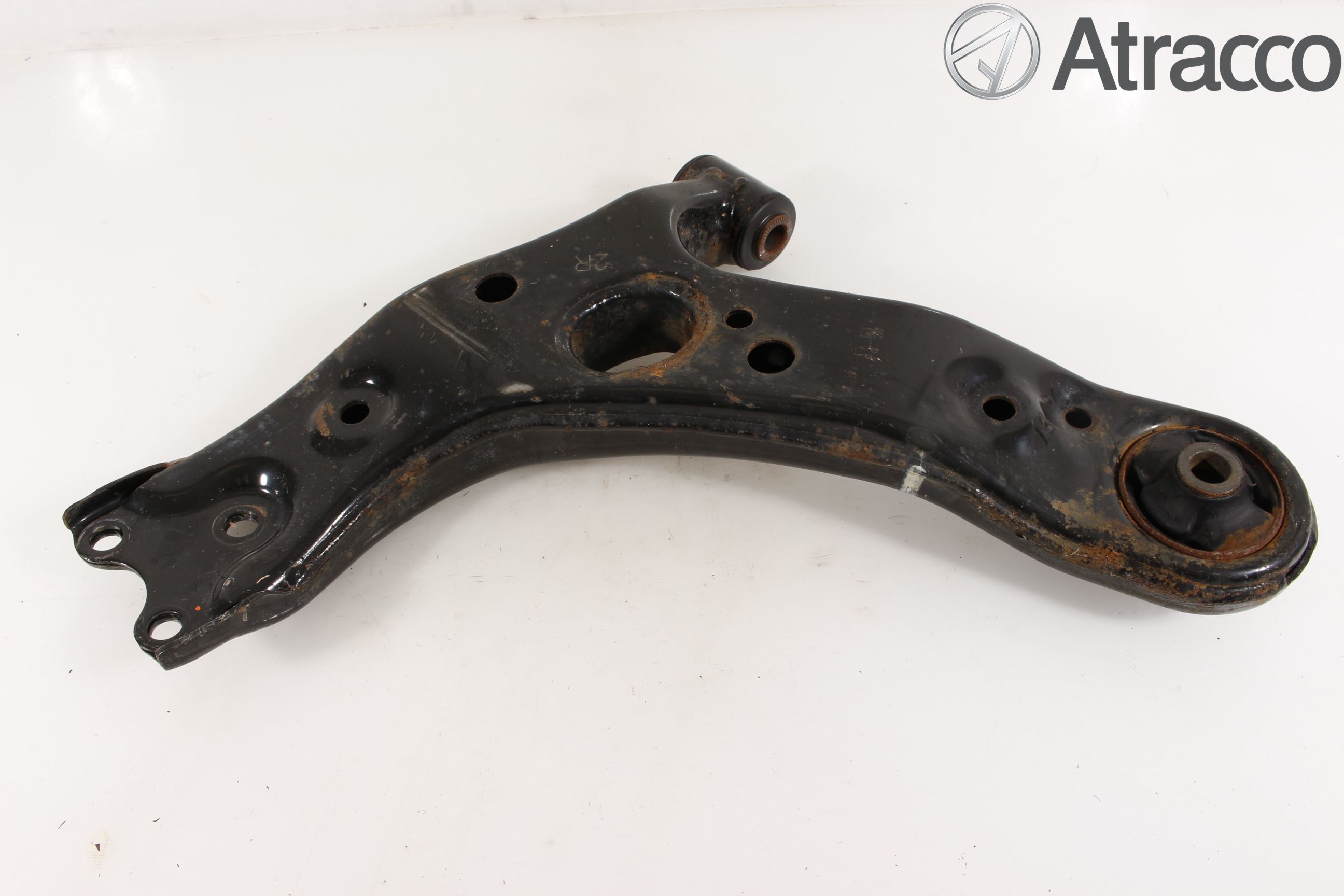 Toyota AVENSIS 16-18 Bærearm Foran Høyre Nedre