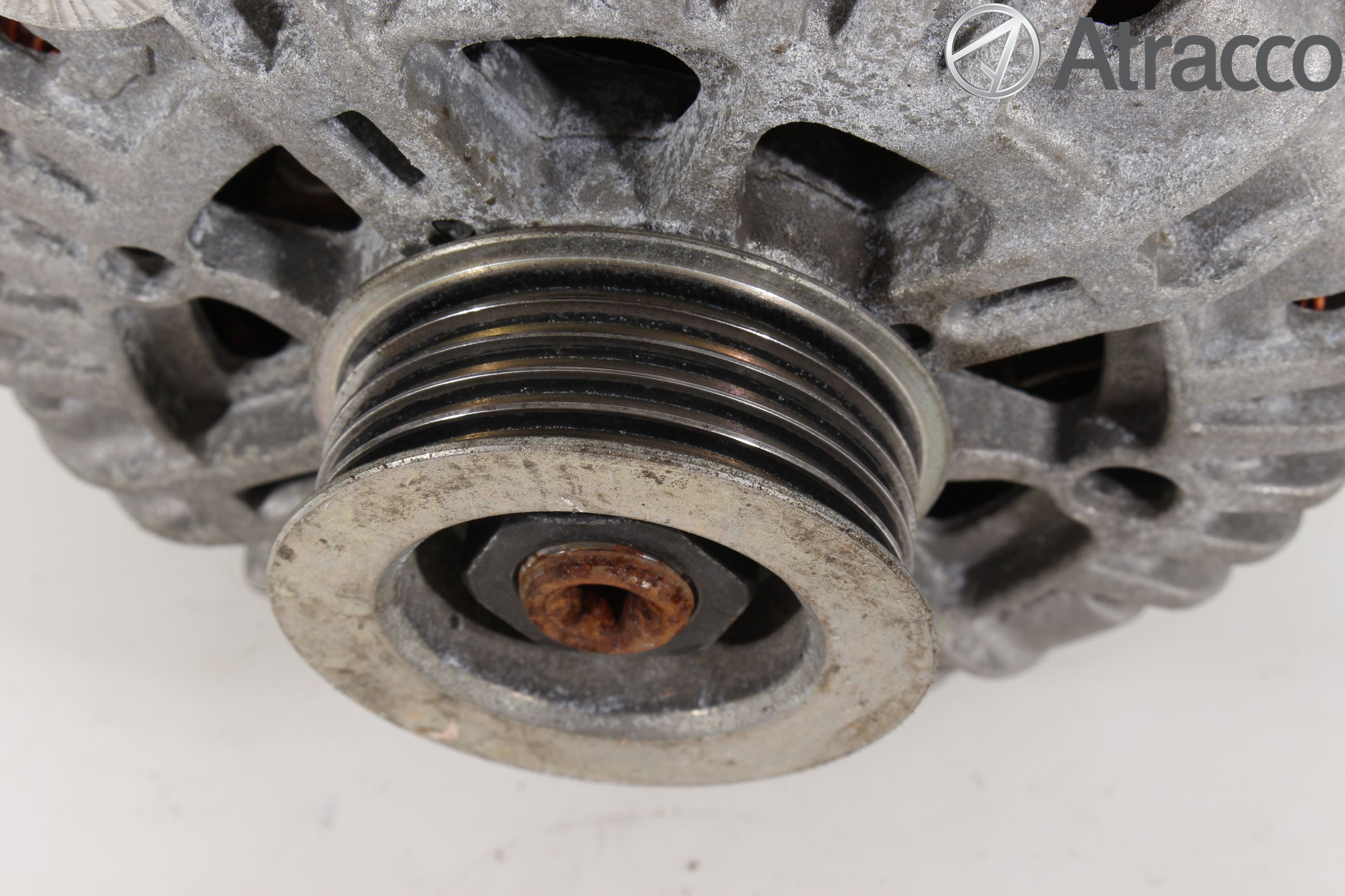 Toyota AVENSIS 16-18 Dynamo