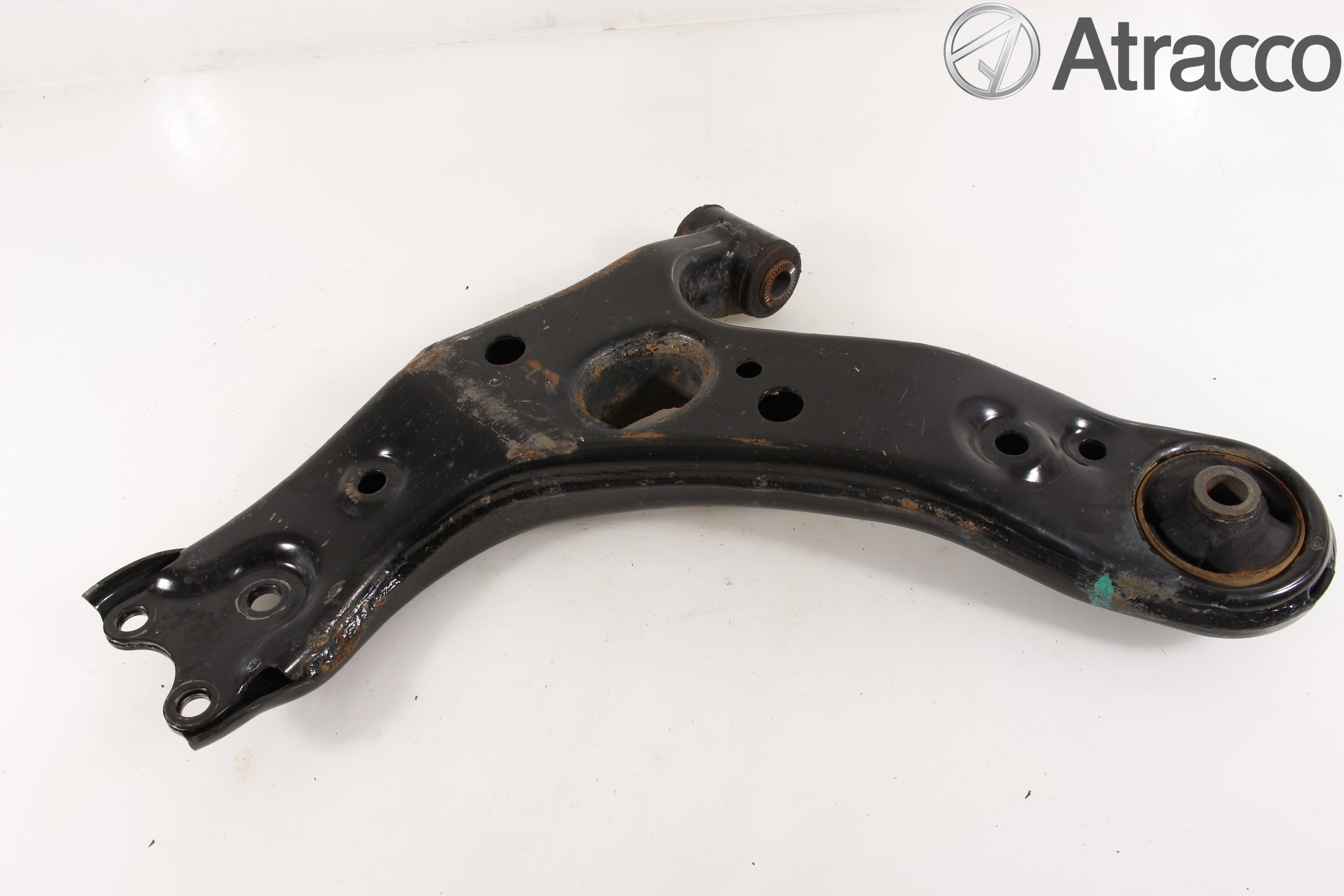 Toyota AURIS 13-19 Bærearm Foran Høyre Nedre