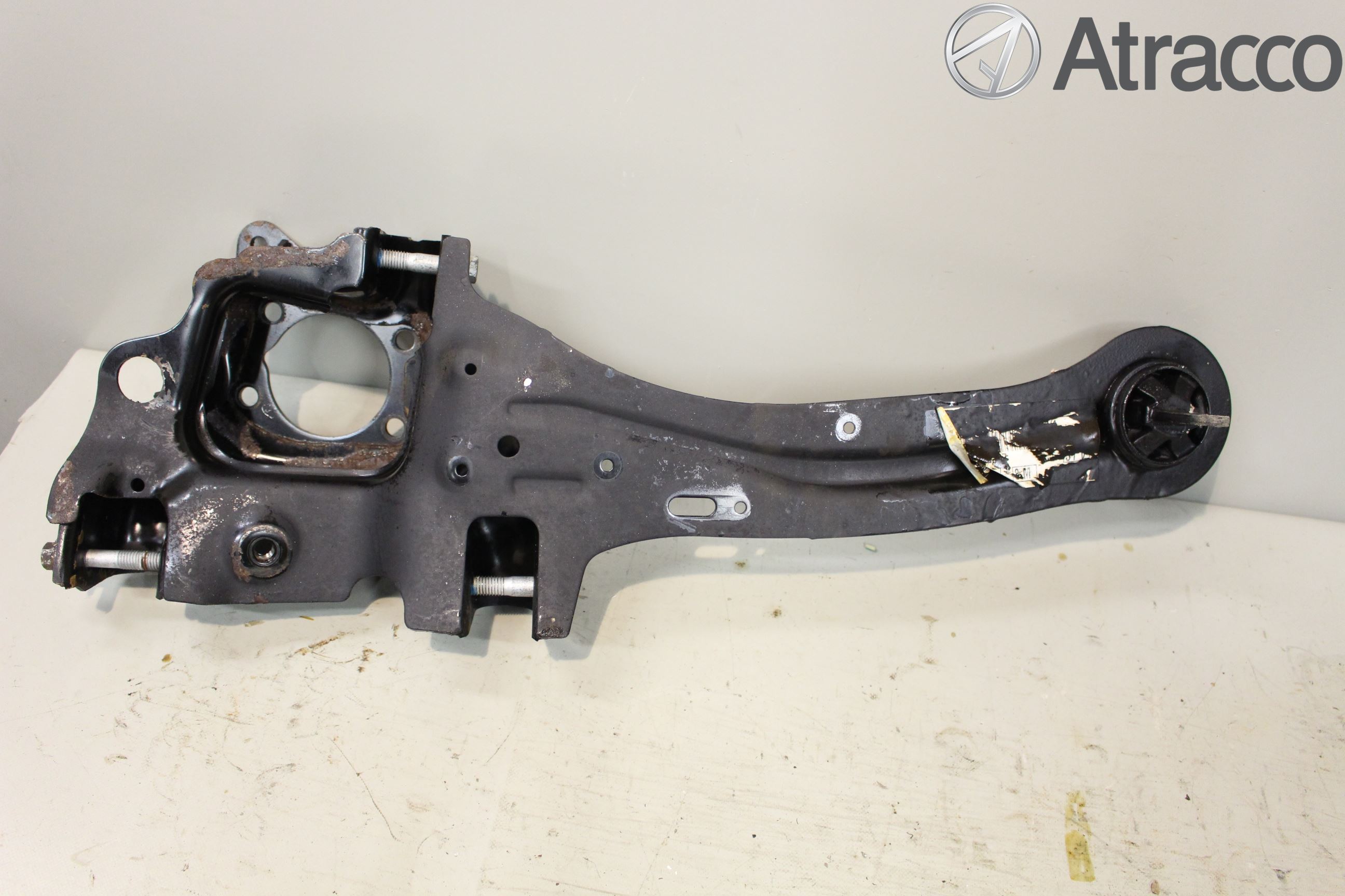 Ford FOCUS 15-18 Bærearm Bak Venstre
