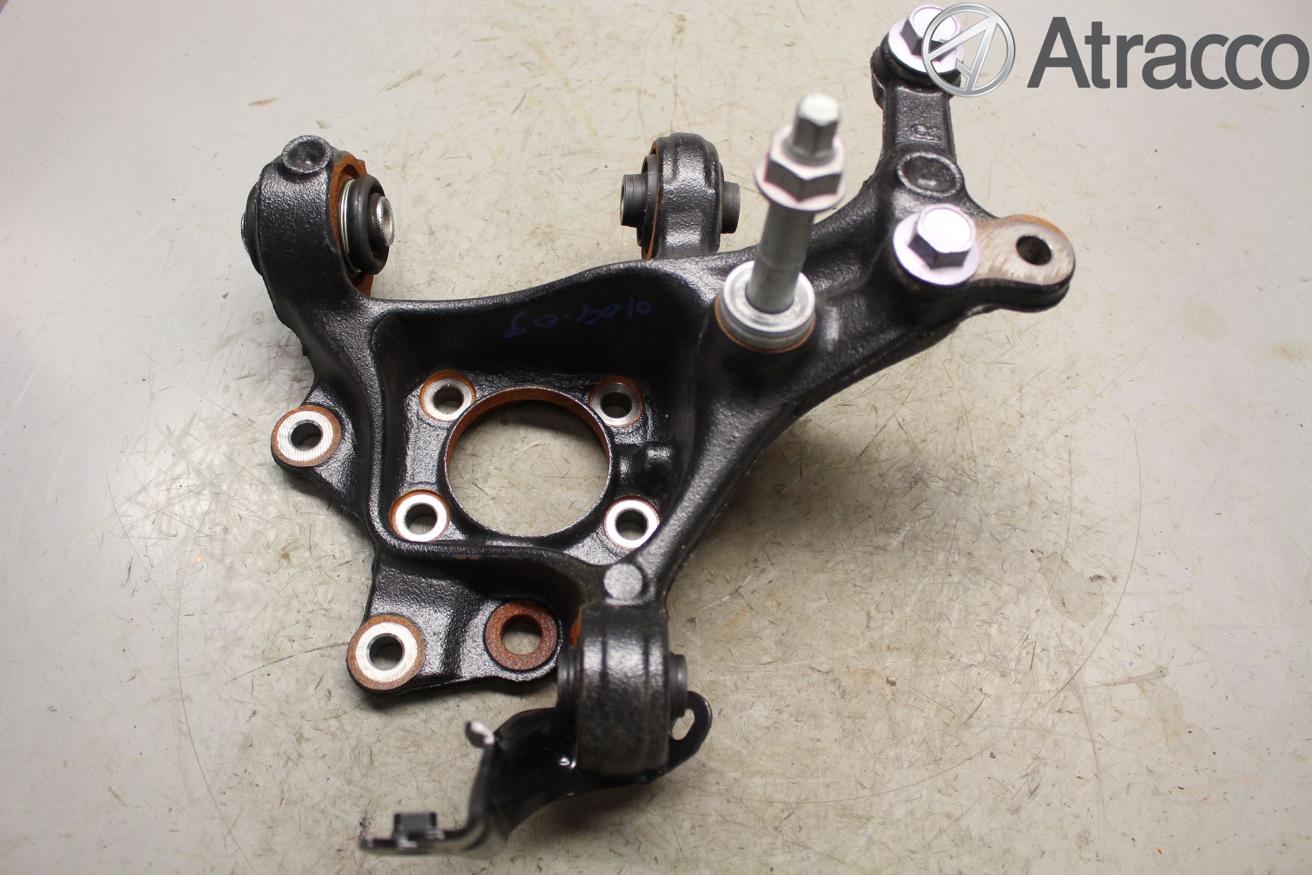Toyota C-HR 16-23 Spindel Hb