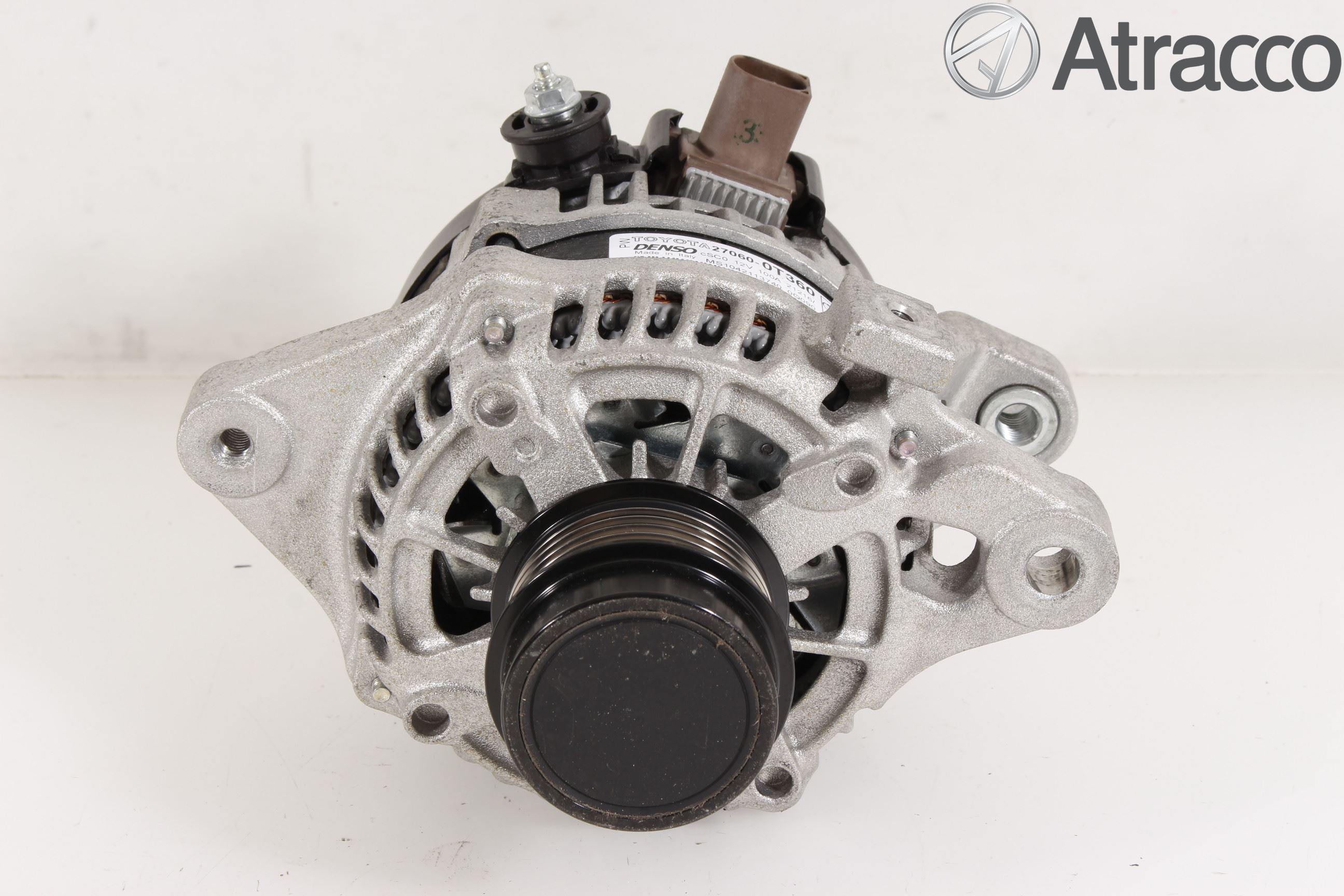 Toyota AVENSIS 16-18 Dynamo