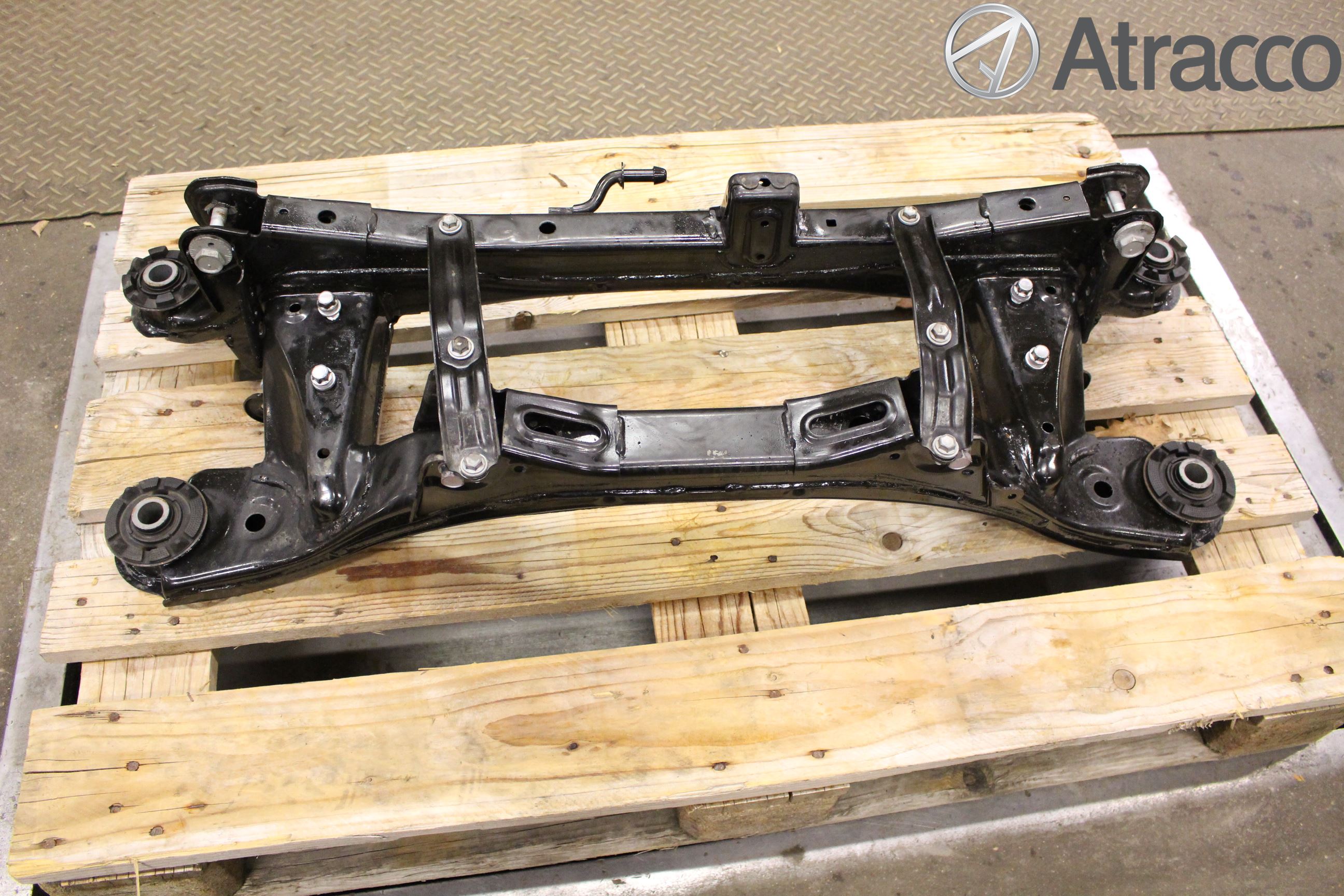 Toyota AURIS 13-19 Bakaksel Feste Travers-Ramme