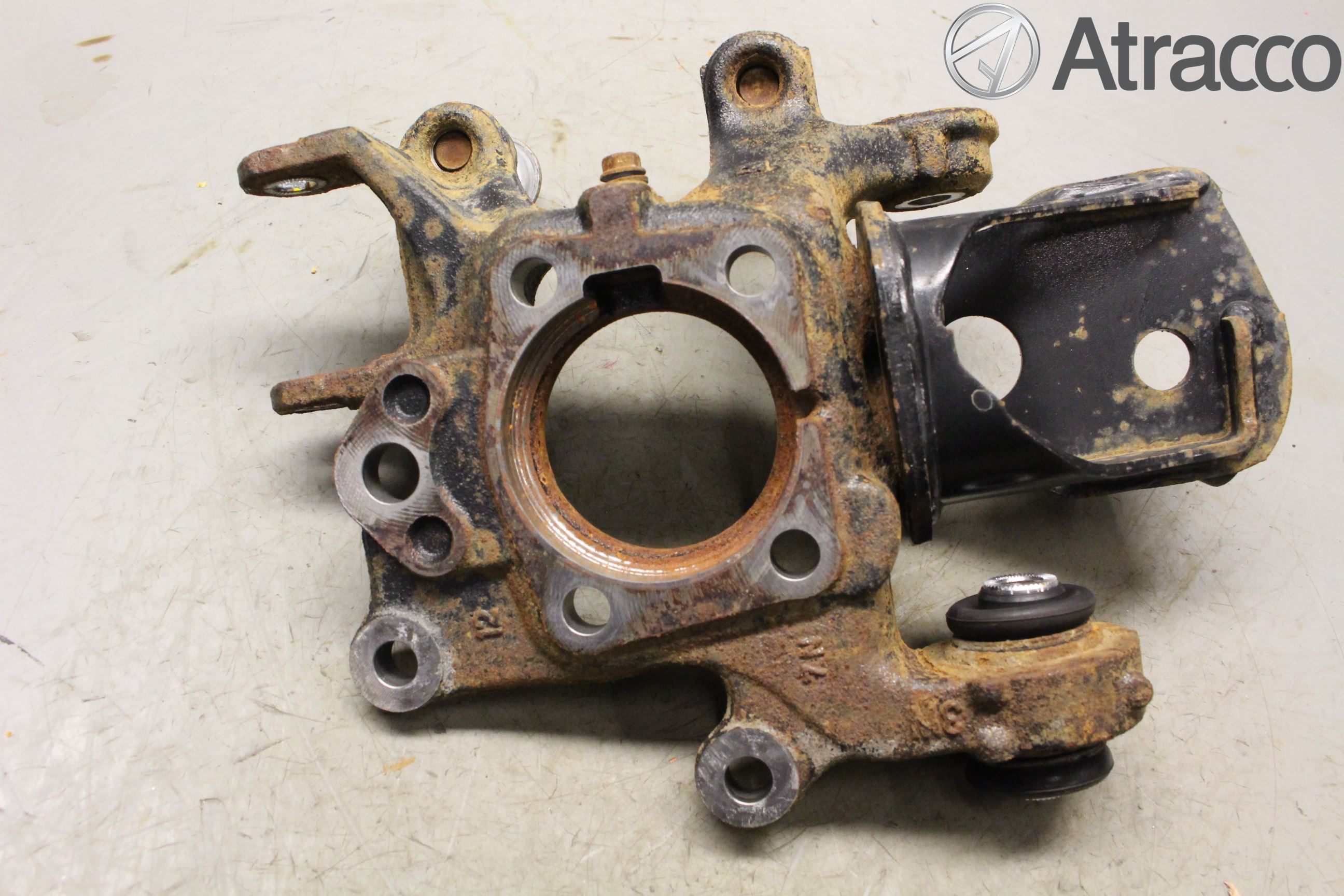 Toyota RAV4 13-18 Spindel Hb