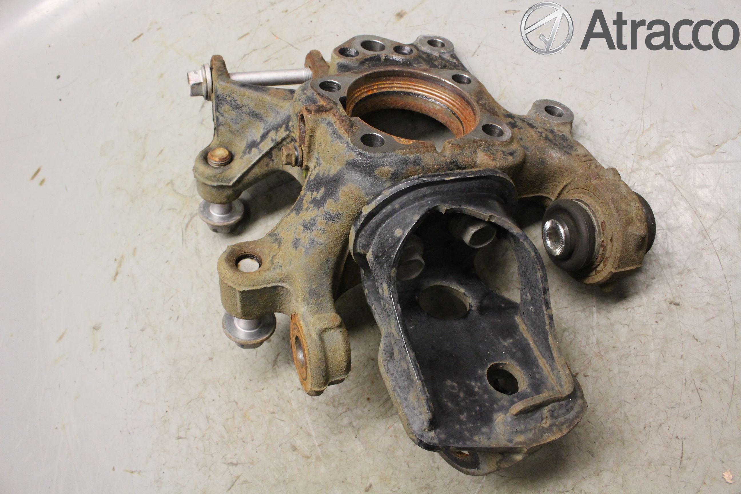 Toyota RAV4 13-18 Spindel Vb