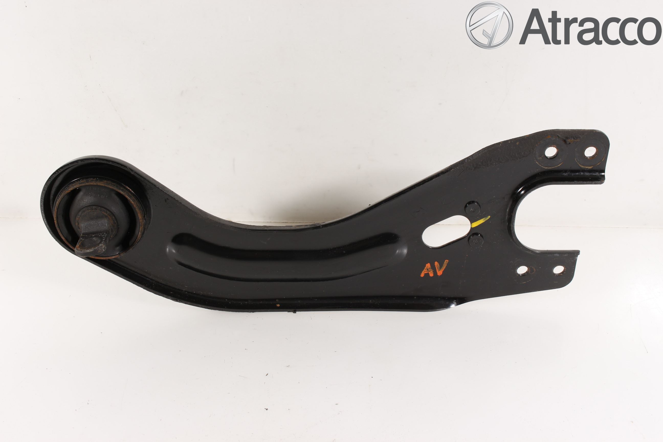 Hyundai i30 GD 13-17 Bærearm Bak Venstre