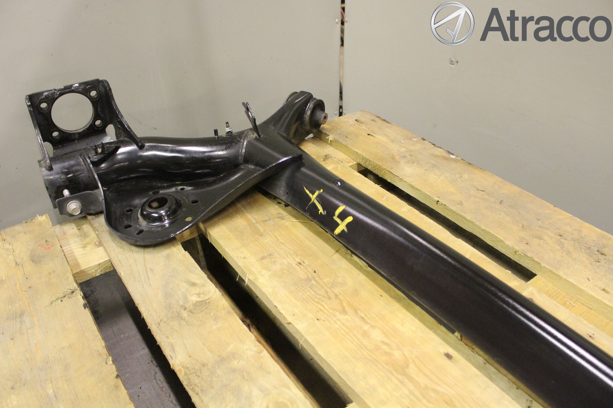 Toyota AYGO 15-21 Bakaksel Feste Travers-Ramme