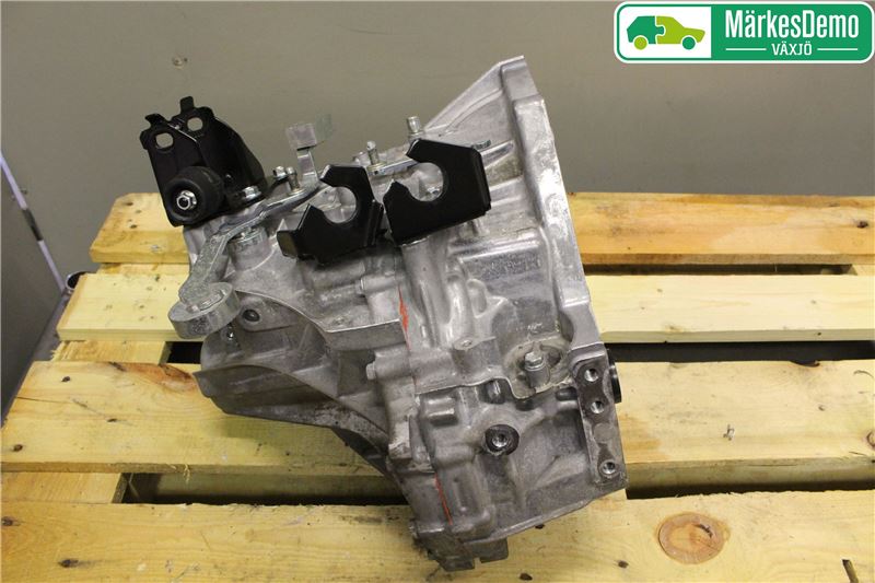 Toyota AURIS 13-19 Gearkasse 6 Trinn