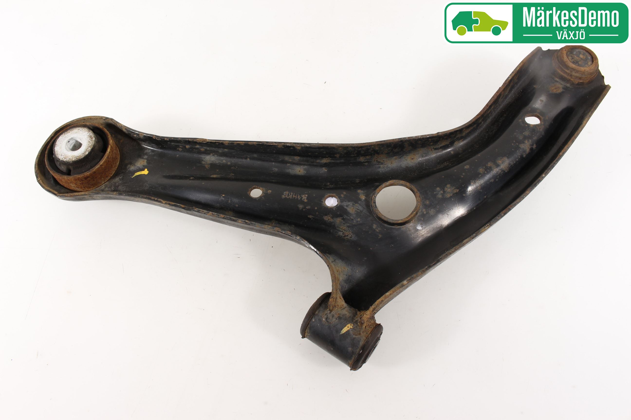 Ford FIESTA 13-17 Bærearm Foran Høyre Nedre