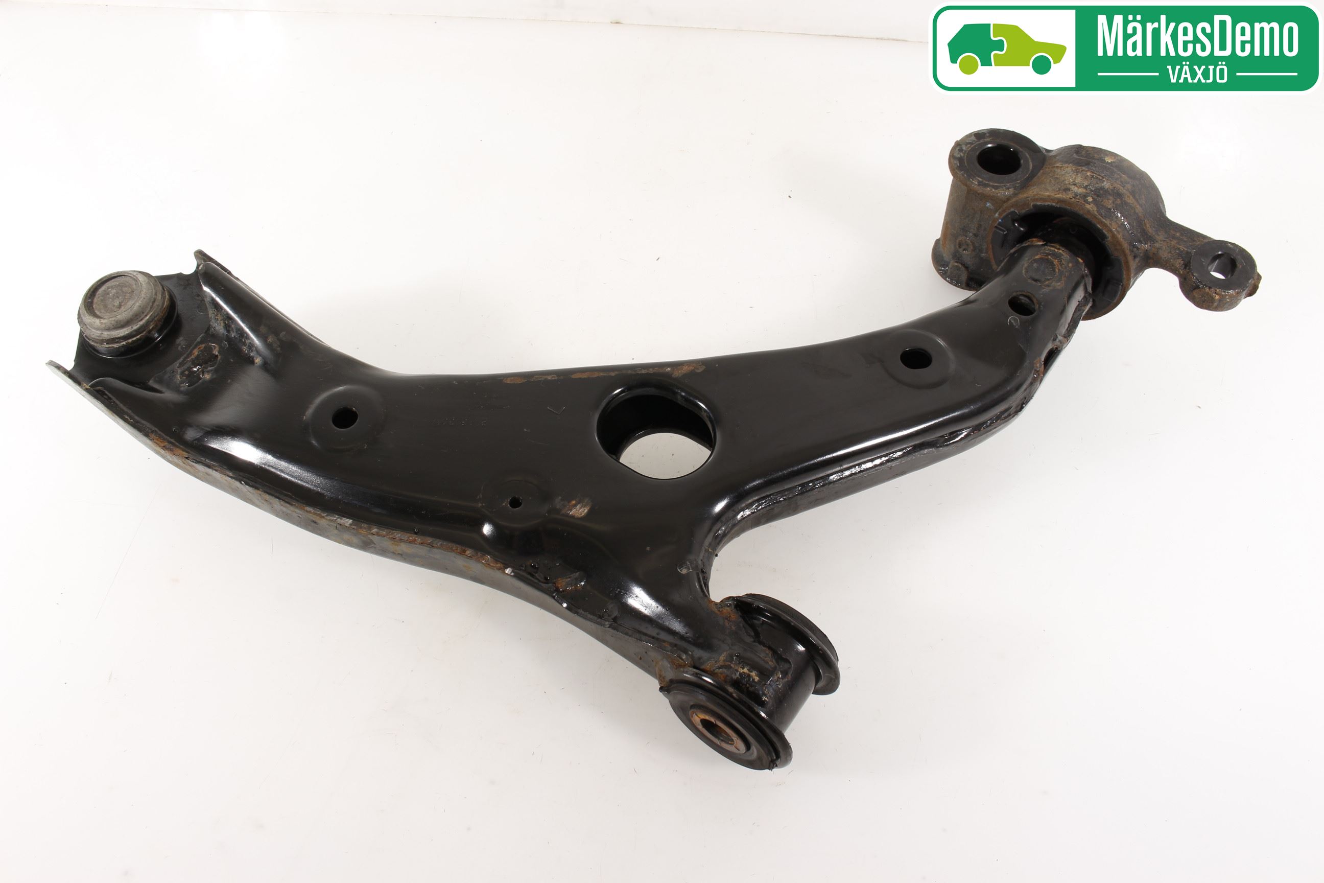 Mazda 3 III 14-19 Bærearm Foran Venstre Nedre