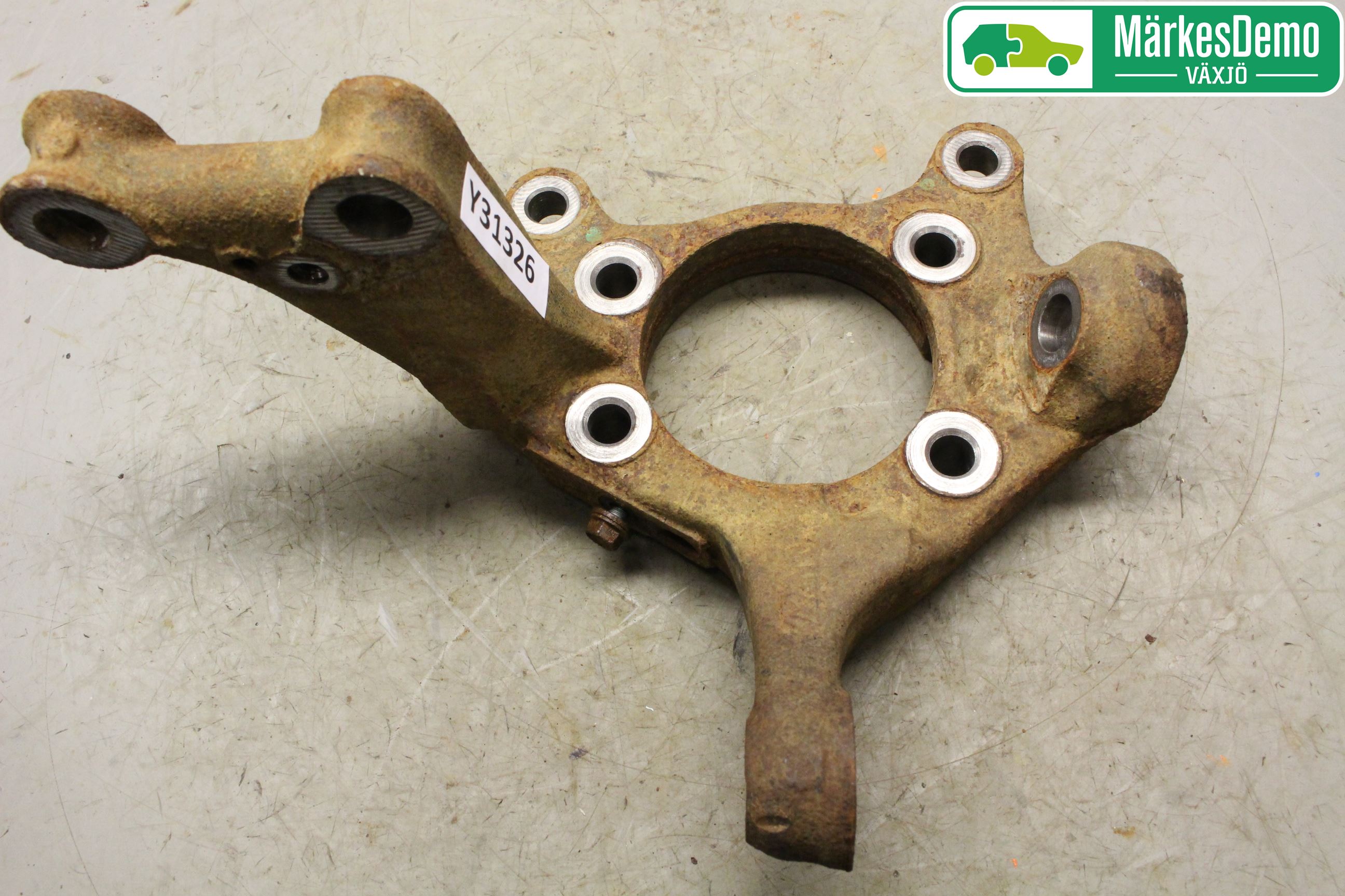 Toyota VERSO 09-18 Spindel Vf