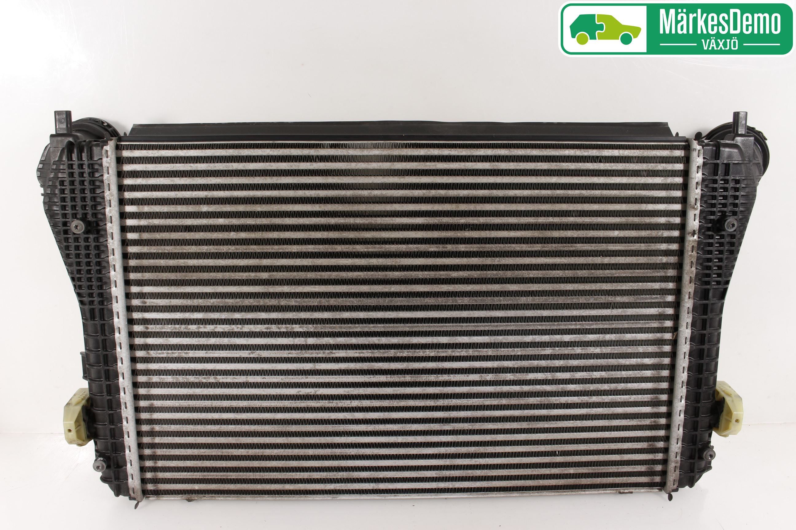 Volkswagen VW PASSAT 05-11 Intercooler Radiator