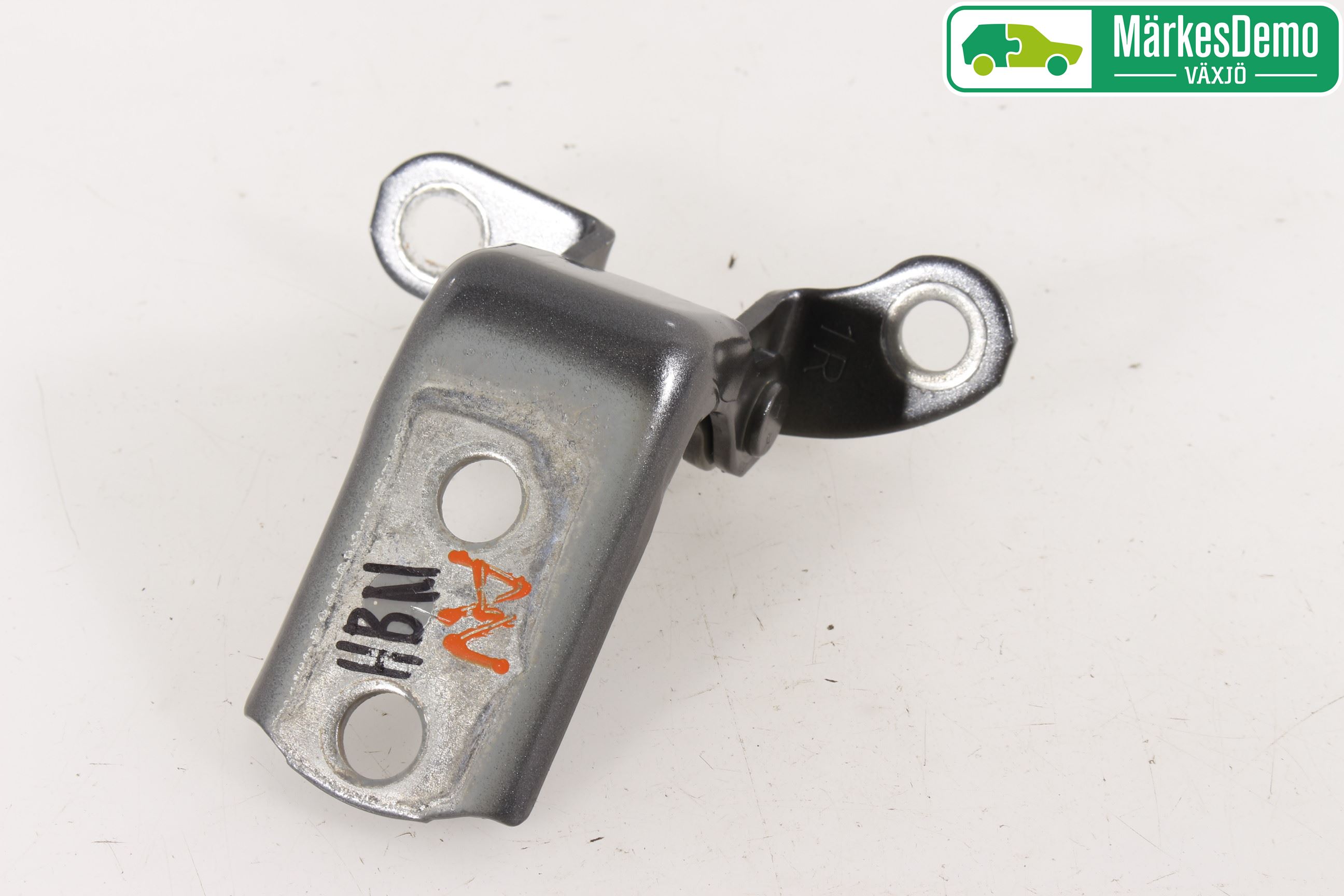 Toyota VERSO 09-18 Dørhengsel