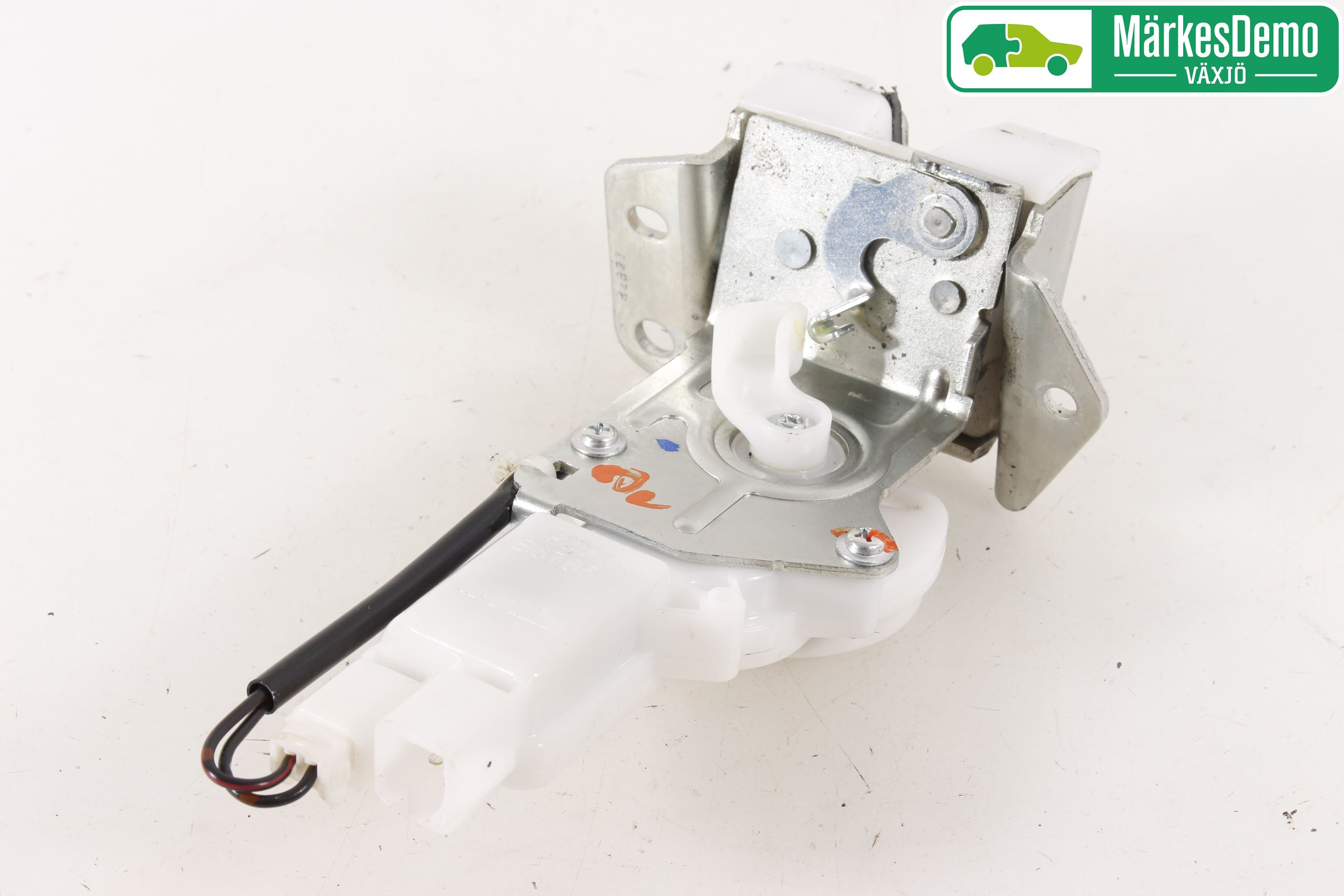 Suzuki SWIFT 11-16 Bakluke-Lokk Låsekasse